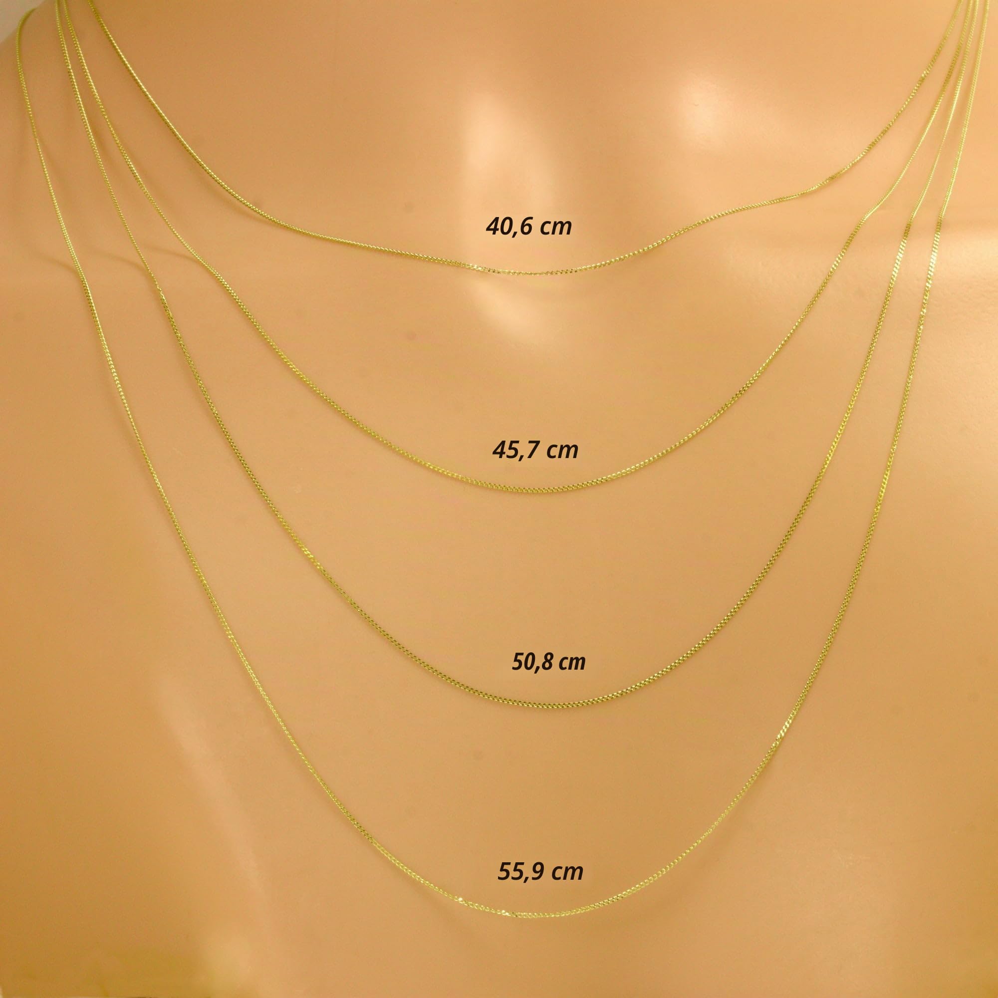 Cadena de oro amarillo de 9 quilates con corte de diamante