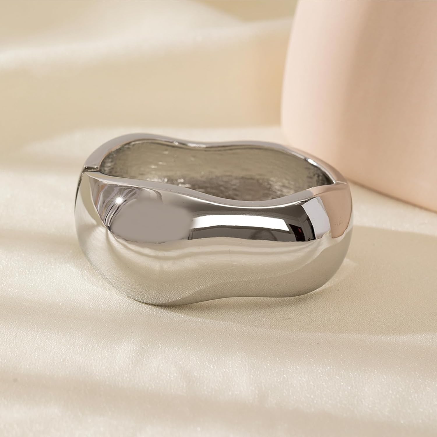 Chunky Gold Bangle Bracelets for Women Hammered Texture Cuff Bangles Wrist Wrap Bangle Bracelet Jewelry - Image 5