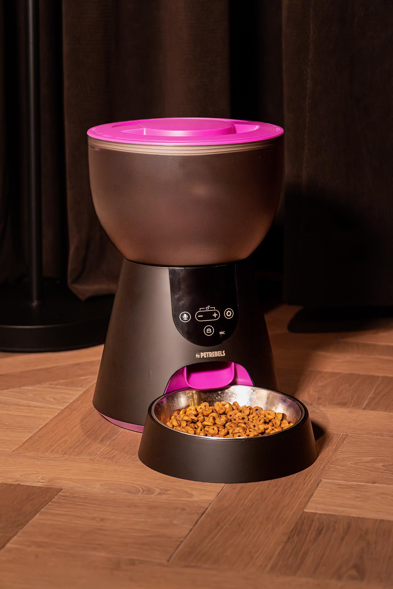 Petrebels Futterautomat Katze, Programmierbar, Mit Sprachaufnahme, 4 Liter, Touchscreen, Food-Express 515 Schwarz