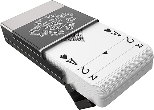 Bullets Playing Cards, Backpacker - Naipes de plástico en caja de aluminio con reglas para 5 juegos de mochileros, incluyendo tarjetas cortadas