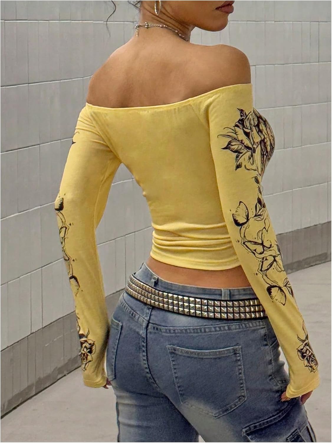 Women's Off The Shoulder Goth Graphic Tees Long Sleeve Slim Fit Y2K Crop Tops Vintage T Shirt - Image 2