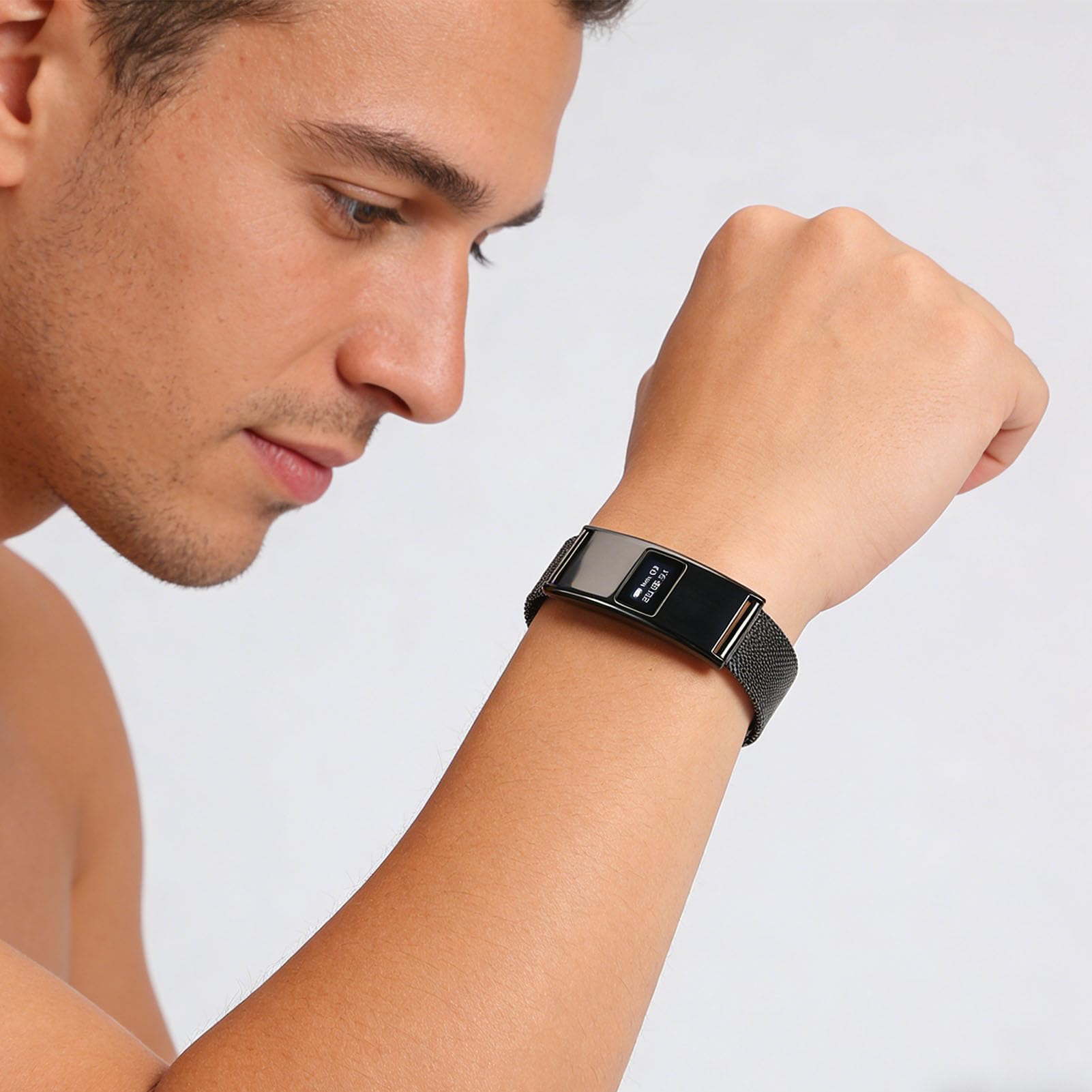 Denash Intelligentes Fitness-Tracker-Band, Aktivitäts- und Schlafmonitor mit Mehreren Sportmodi, 30-Tage-akkus, Intelligentes Armband-Gesundheitsband für Männer und Frauen (Black)