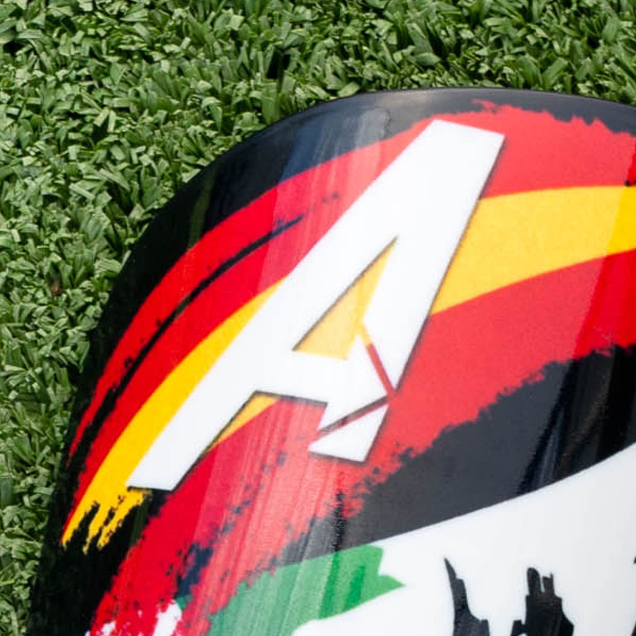 Wanapix | Parastinchi da Calcio Personalizzati per Bambini | Personalizzazione totale Con Foto, Nome e Numero | Protezione Completa