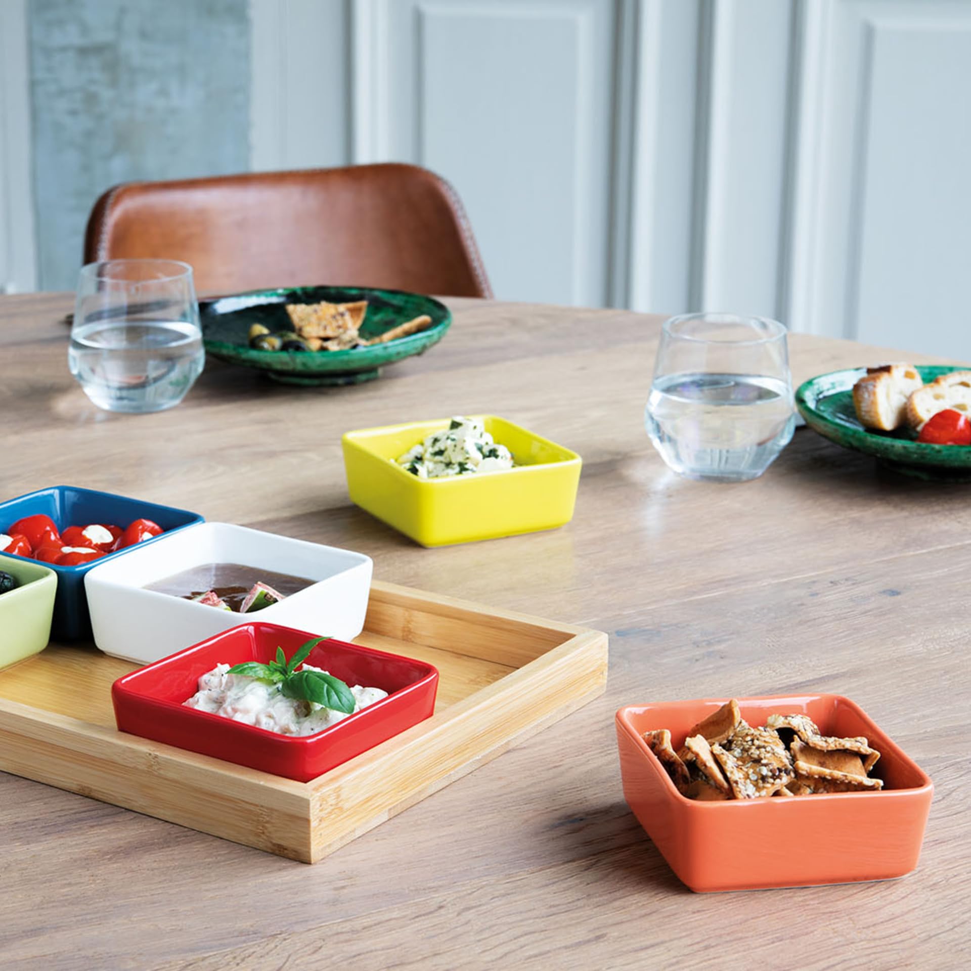 Remember Schalenset mit Holztablett Nr 1, 7 tlg, Tablett: B 33 x T 22.5 x H 5 cm, spülmaschinengeeignet – Servierschalen Set mit Tablett aus Holz, für Snacks, Tapas oder Antipasti
