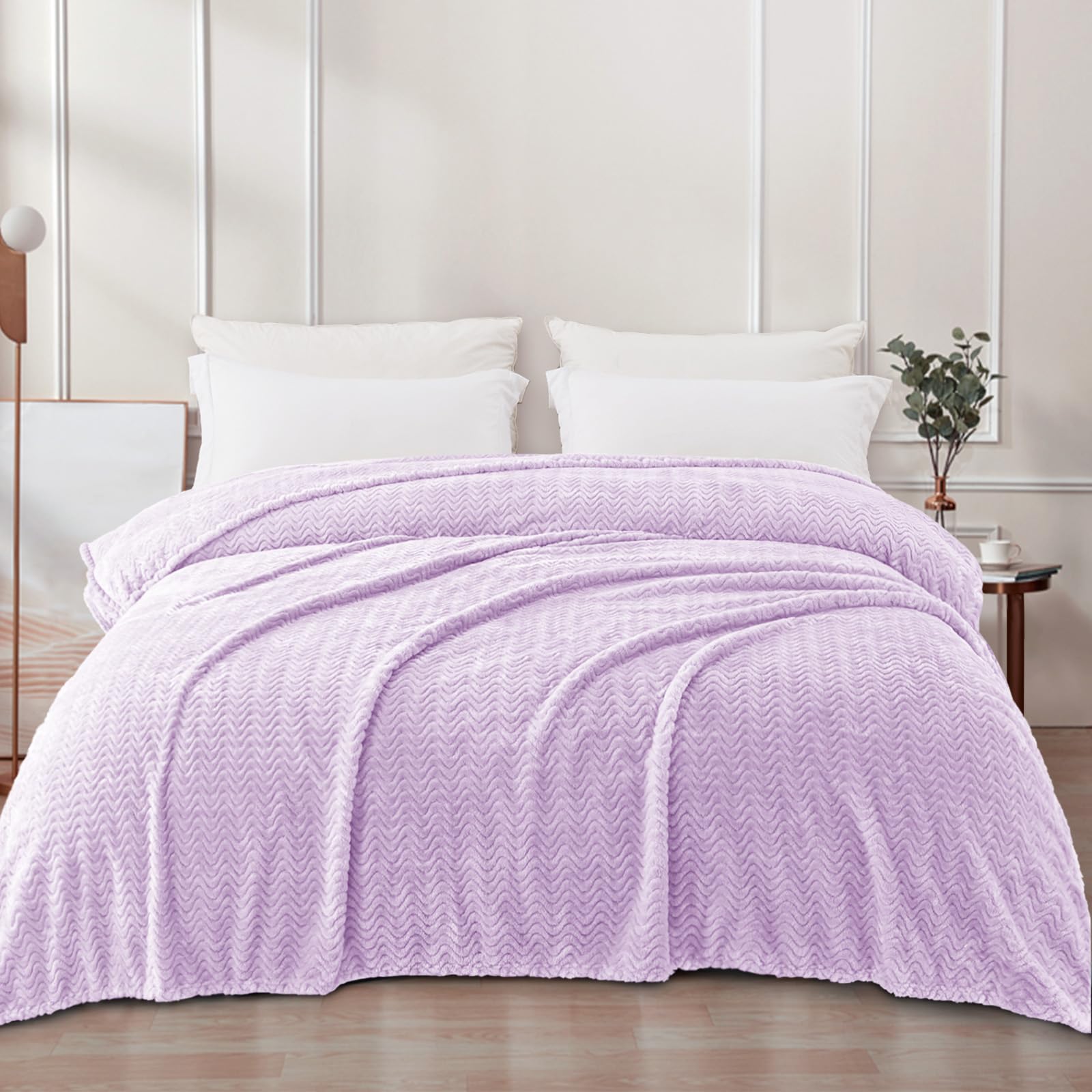 Exclusivo Mezcla King Size Fleece Blanket for Bed 230x265 CM Cozy Lightweight Blankets for All Season Decorative Giftable Fuzzy Plush Wave Textured Suitable for Women Men - Image 2