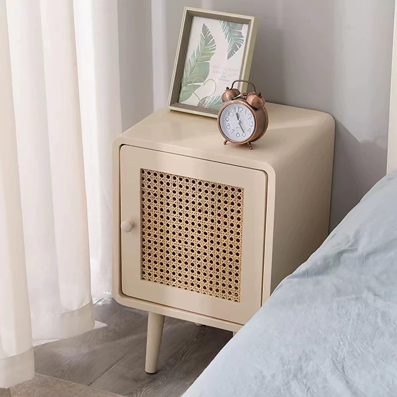 Comodino In Stile Rustico, Tavolino con Dettagli In Rattan per Camera da Letto Dormitorio e Piccoli Spazi(Natural)