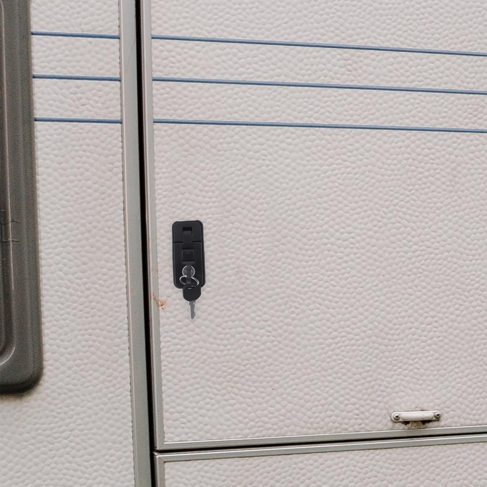 Serratura a Compressione Regolabile per Armadi e Pannelli, Nera
