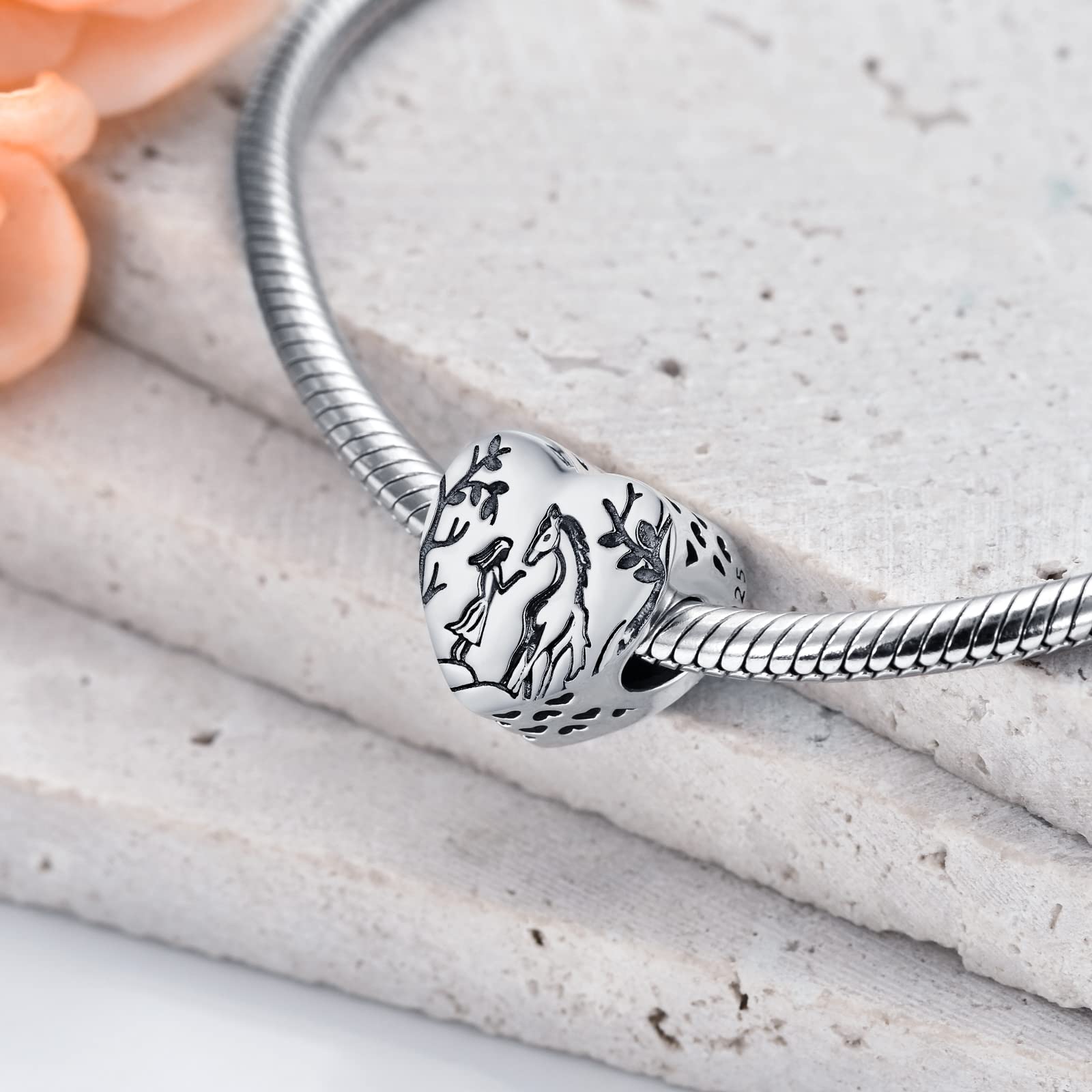 LONAGO Personalisierter Foto Charm 925er Sterling Silber Schmetterlings Pfau Pferd mit Mädchen Perlen Charm für Charm Armbänder