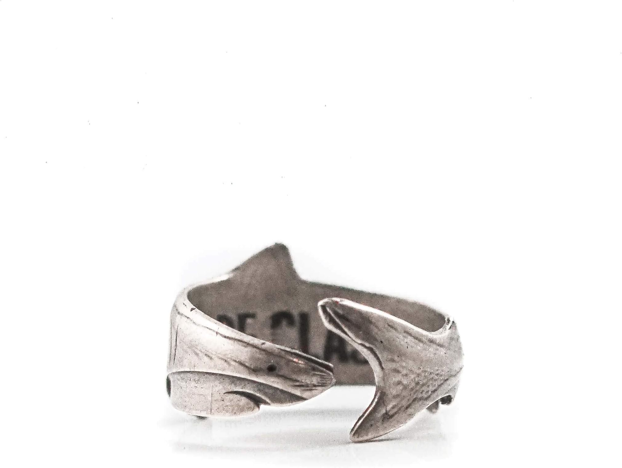 Cape Clasp Great White Shark Ring
