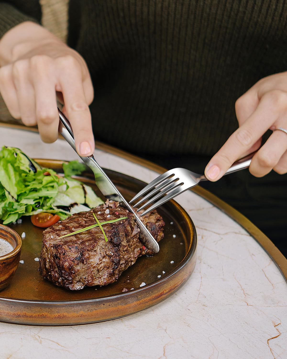 Stapava Silverware Set for 8, 40-Piece Flatware Set Premium Stainless Steel, Mirror Finish Cutlery Set for Home, Restaurant, Wedding, Party, Dishwasher Safe Utensils Set Heavy Duty and Solid