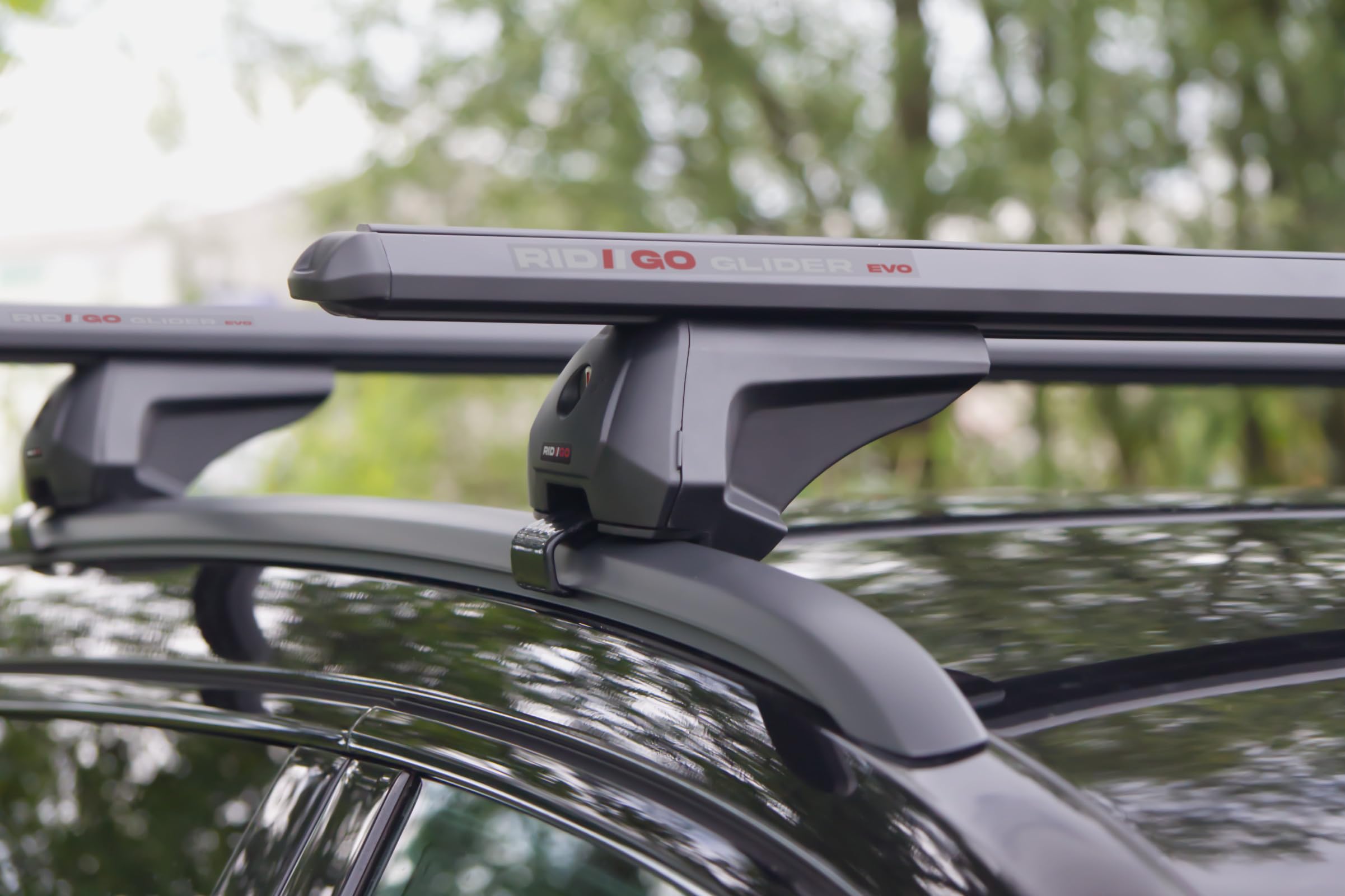 RIDIGO Glider EVO Dachträger für Ford Focus 4 IV MK4 (Turnier) ab 2018 | Aluminium, 75 kg Tragkraft, geschlossene Dachreling, Schwarz