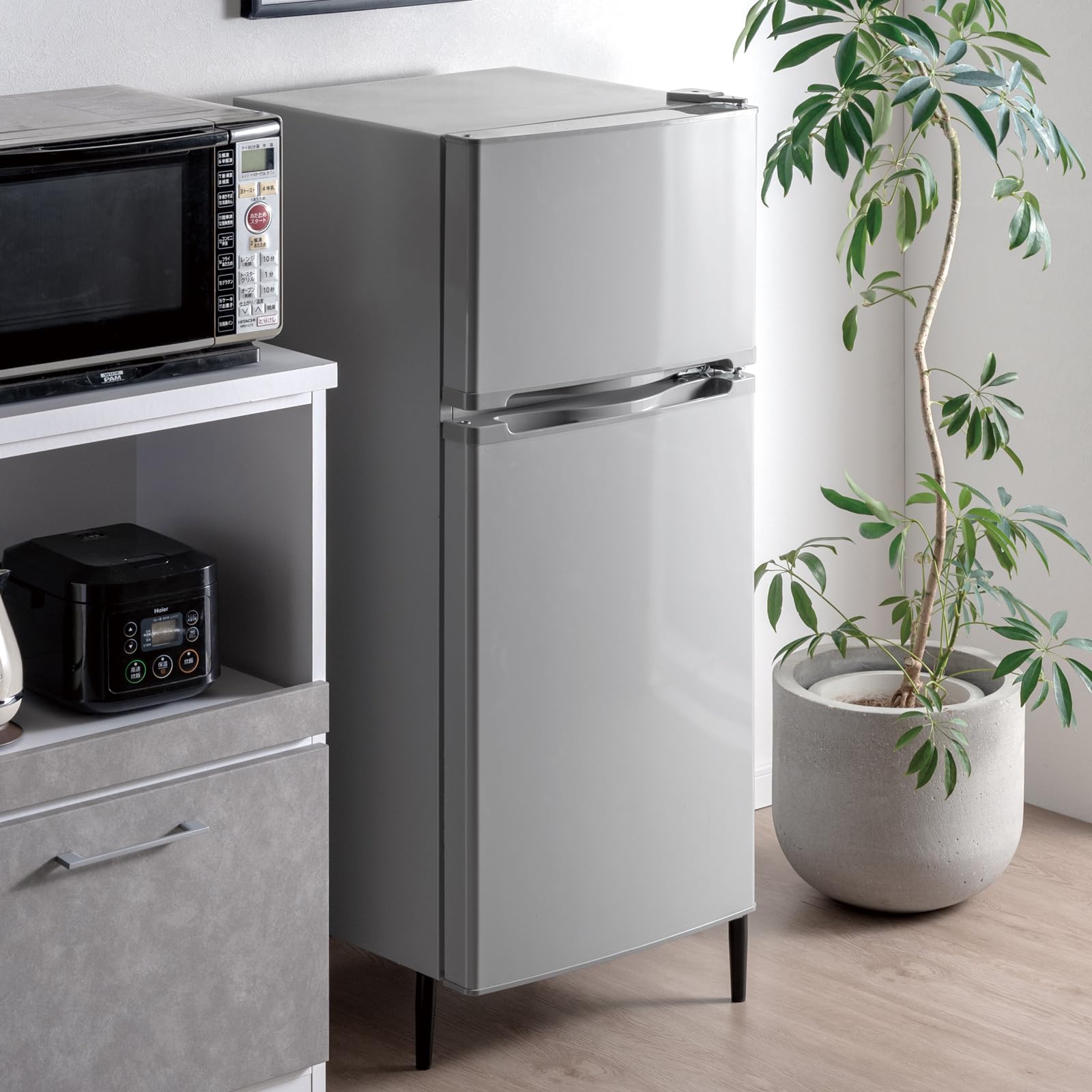 Amazon.co.jp: タンスのゲン 冷蔵庫 122L 幅49cm 脚付き 2ドア 冷凍庫