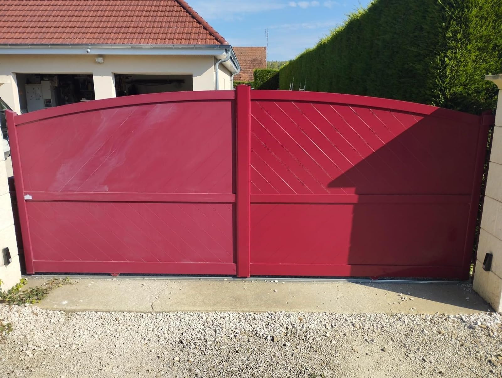 GUARD INDUSTRIE - Nettoyant Rénovateur - Ravive Couleurs Peinture, Plastique, Métal – Antitache 5 ans – 250 G-Traite 2 Portes et 10 Fenêtres - Chiffon microfibre inclus