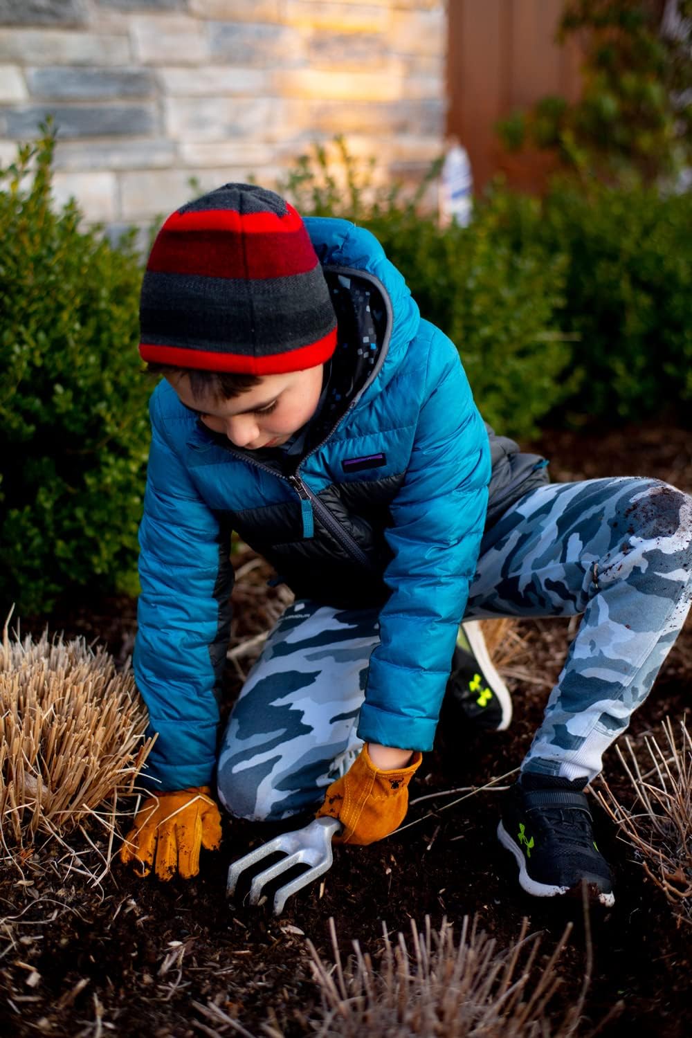 JustForKids Synthetic Leather Kids Garden Gloves Grey, 4-6 Years Old, Durable, Breathable, Non-Slip, Adjustable Safety Cuff, Child-Sized Work Gloves for Planting, Digging, Weeding, Outdoor Play, DIY - Image 12