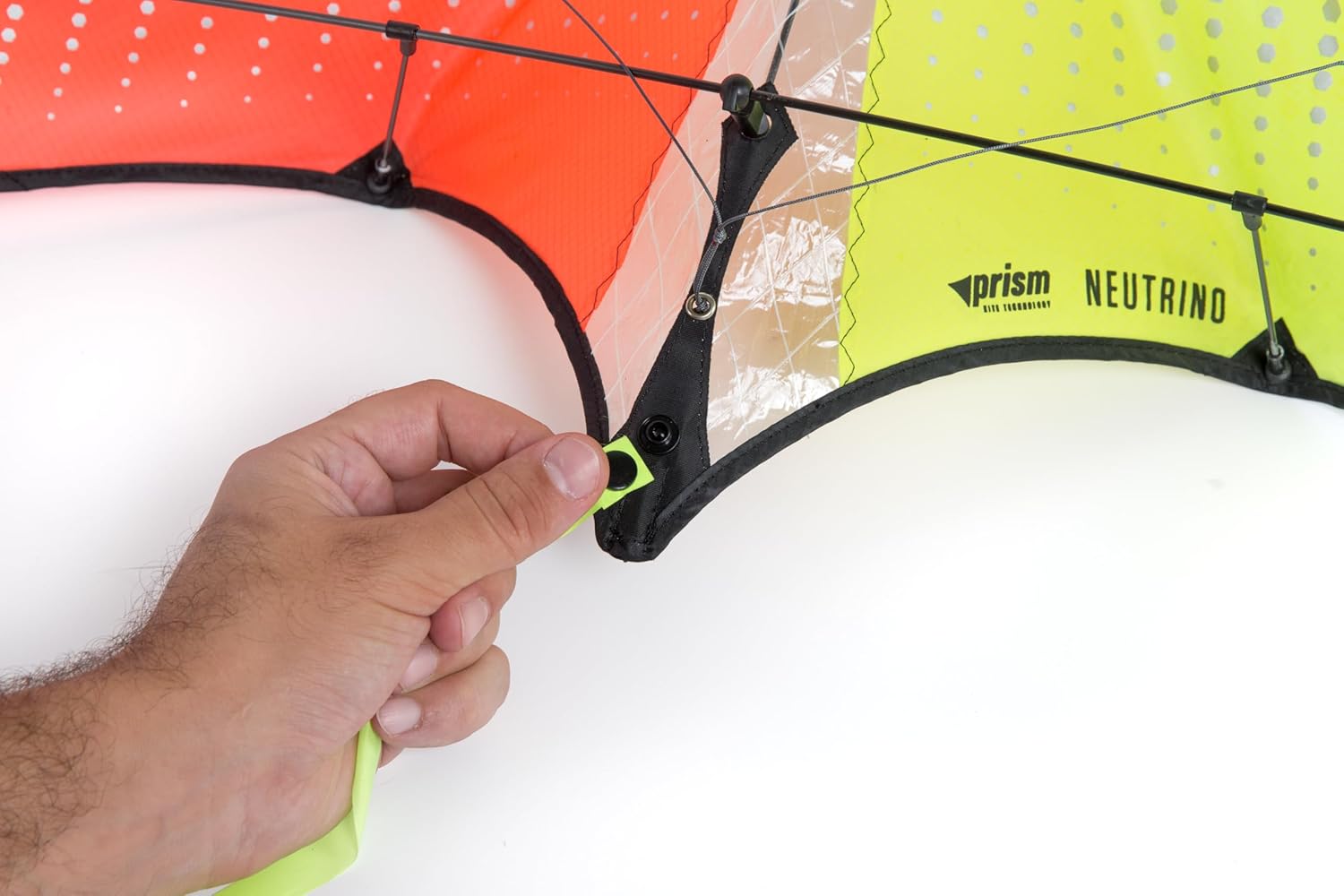 Prism Kite Technology Neutrino - A Fast and Responsive Kite to Test Your Reflexes