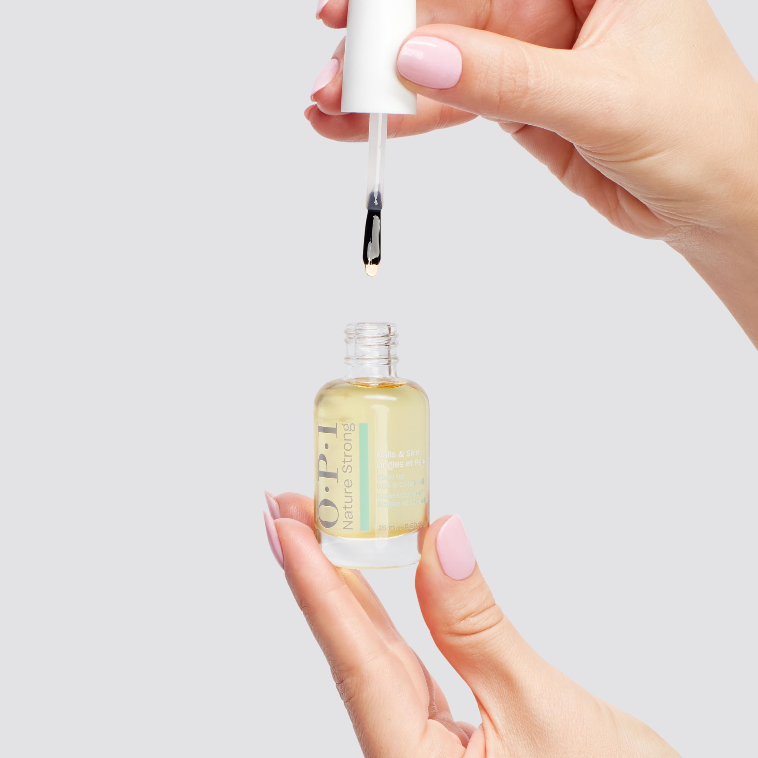 OPI Nature Strong Skincare Glow Up Nail & Cuticle Oil - Natural Origin Formula Cuticle Treatment with Vitamin E - Image 2