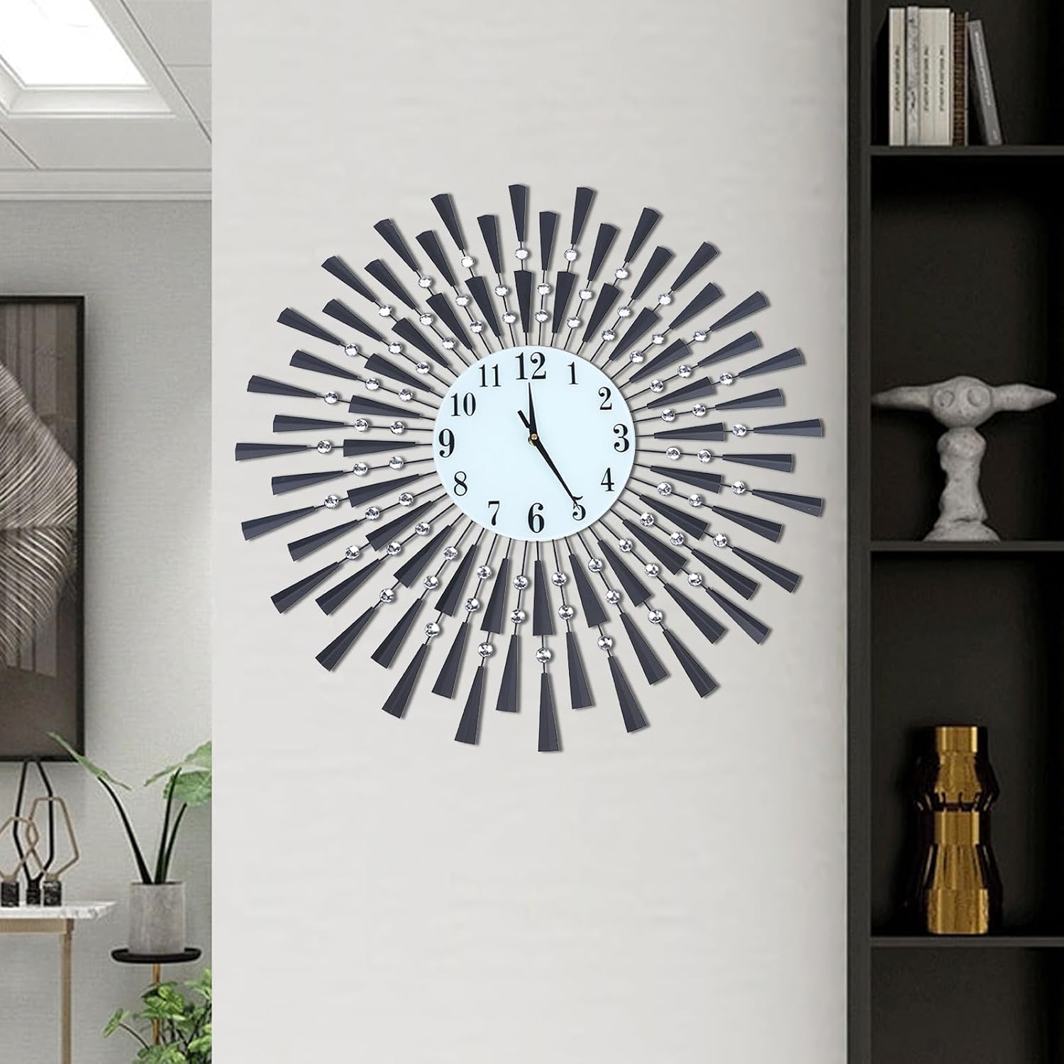 Modern Large Wall Clocks for Living Room,Decor Big Silent Wall Clock Battery Operated Non-Ticking,Excellent Home Decoration Black Metal Round Quartz Clock Wall 27.56 * 27.56 * 1.18in