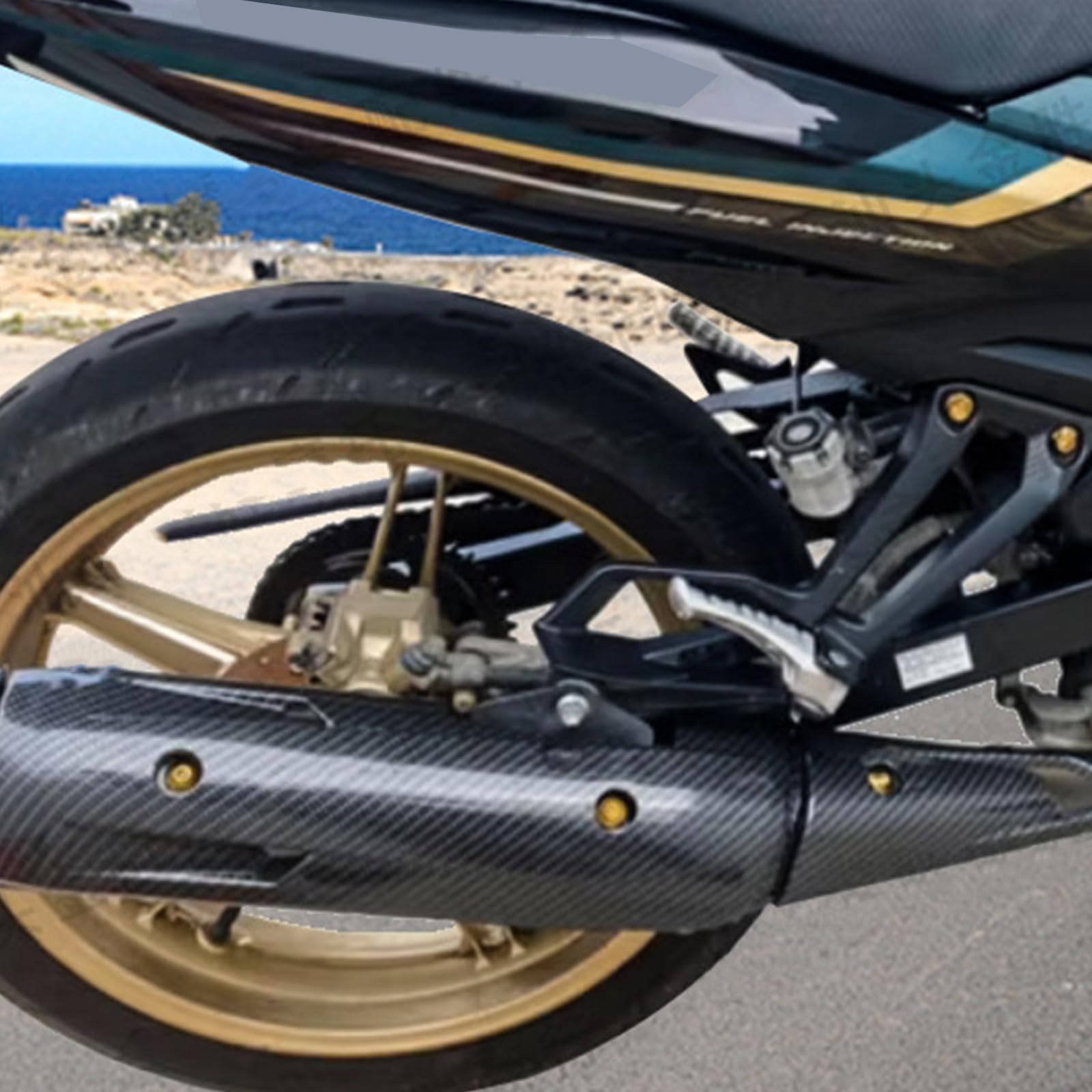 Cache-pot d'échappement élégant en fibre de carbone pour moto - Bouclier thermique amélioré - Léger - Pour modèles 15ZR - Résistant aux hautes températures