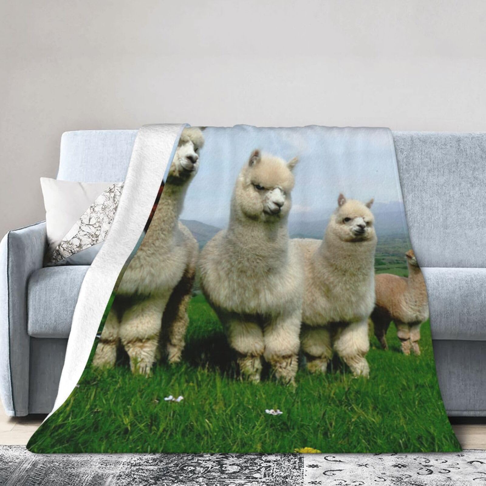 Uusnwaa Soft Cosy Fleece Warm Throw Alpaca Family Print Blanket