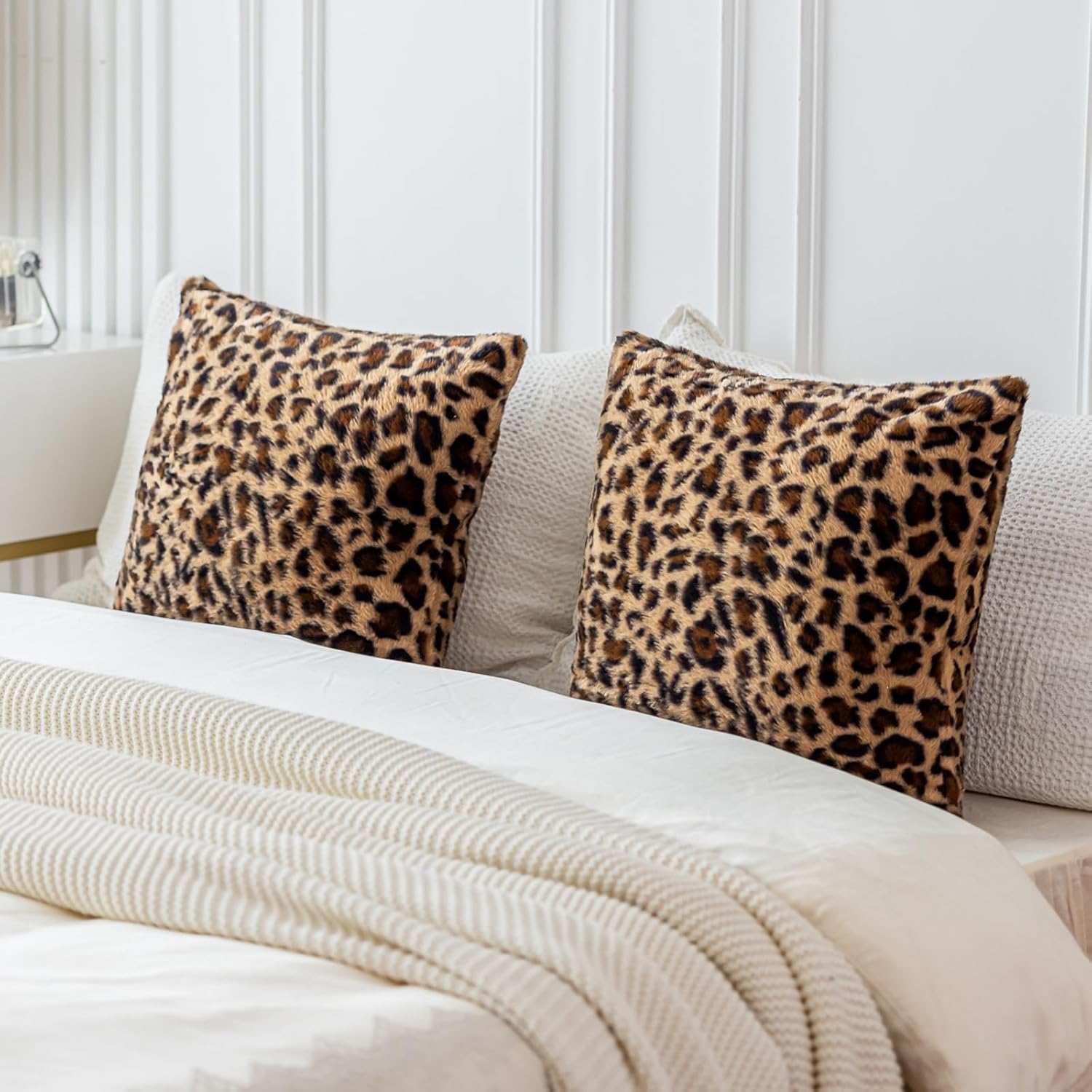 Cheetah Print Throw Pillow Covers 24x24 Set of 2, Fluffy Soft Faux Fur Decorative Throw Pillow Covers24 x 24, Leopard Print Home Decor for Sofa Livingroom