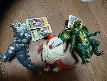 怪獣ナナシ　怪獣テツオン　セット　ソフビ 71bwdCo2wxL._UF350,350_QL50_.jpg