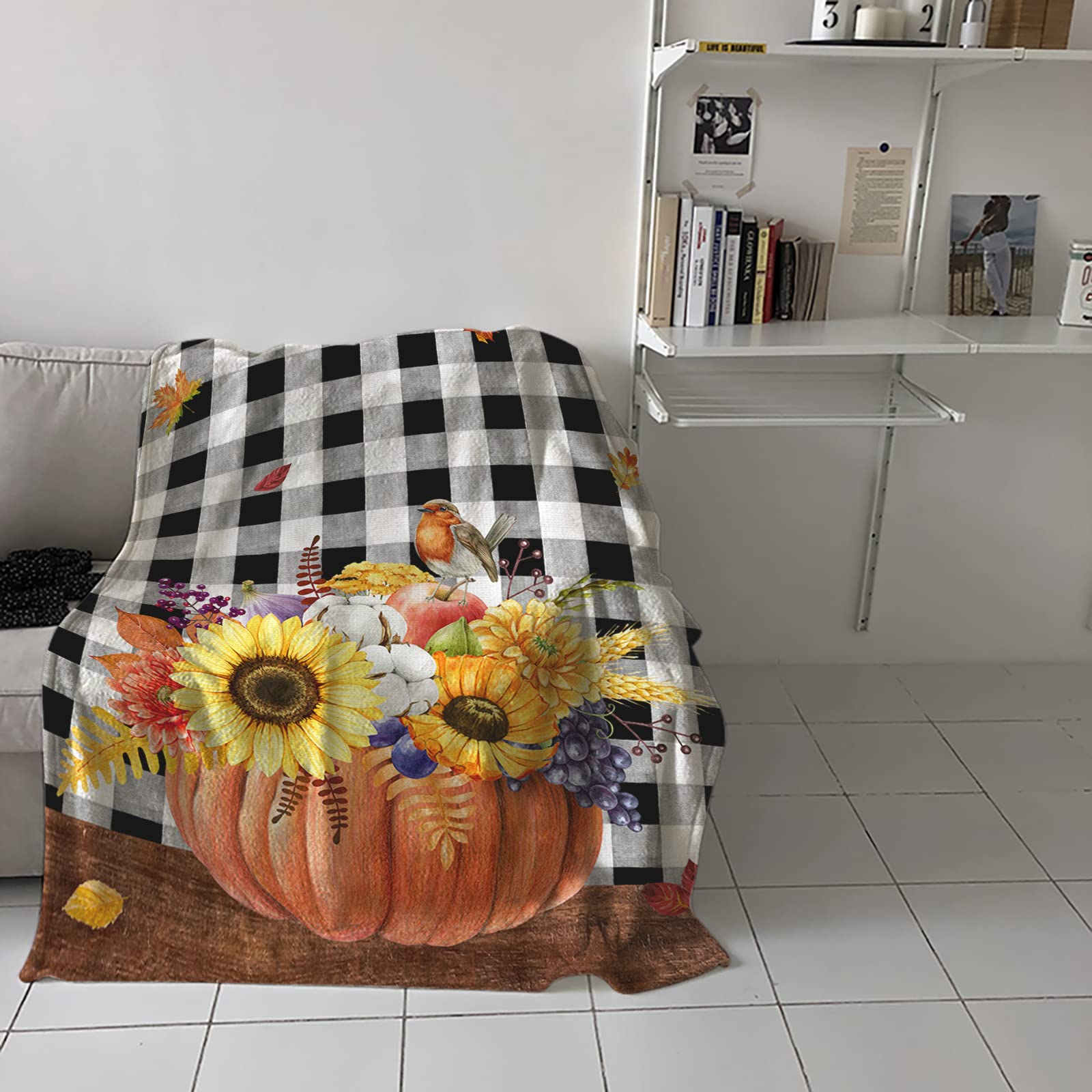 FJAUOQ Coperta in cotone, motivo con zucca, girasole, foglie d'acero, pettirosso, uva, plaid bianco e nero, super morbida, in microfibra, calda, per divano, leggera, per letto, sedie, 152 x 203 cm