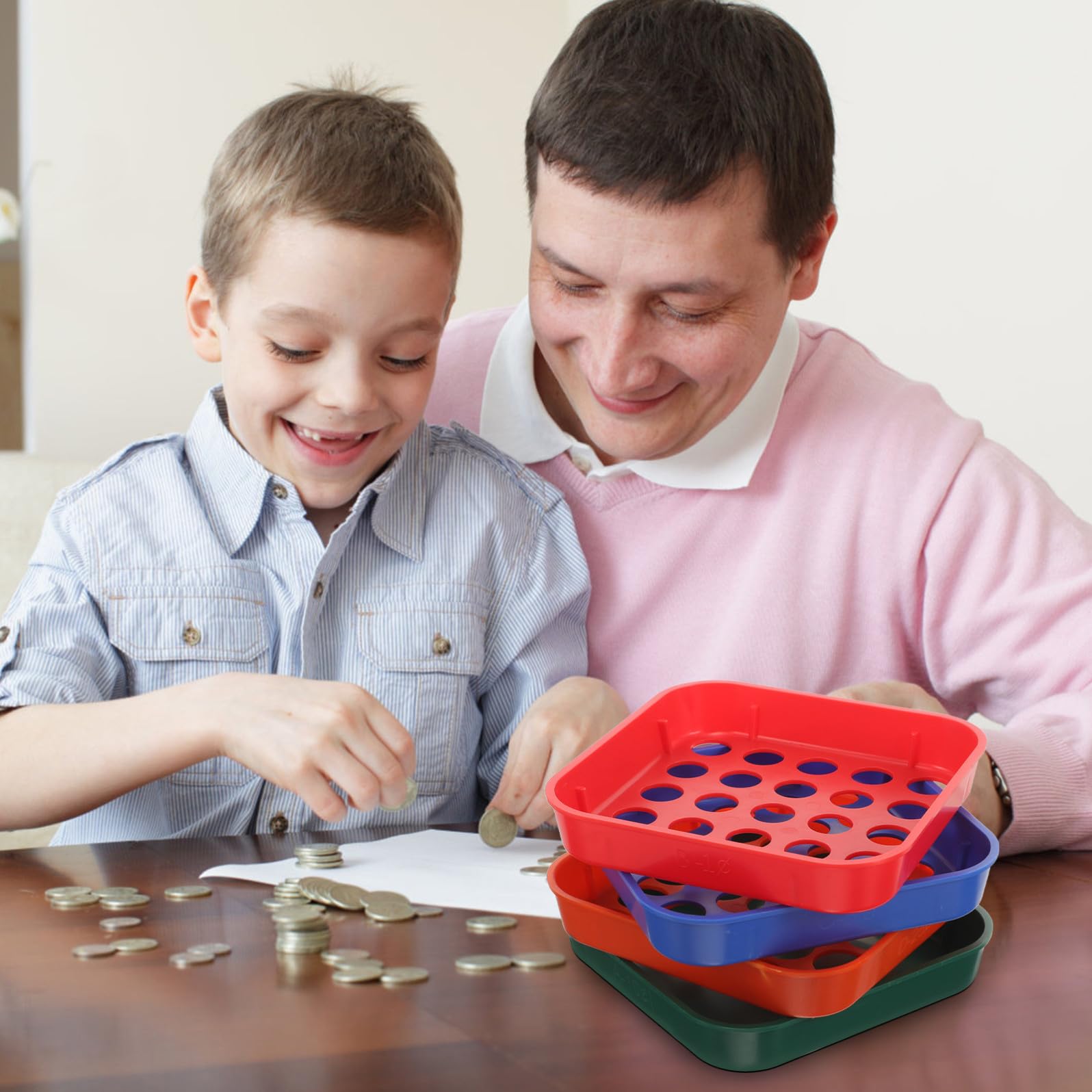 Hemobllo 4 Pezzi Vassoio per Smistamento Monete in Plastica Impilabile 4 Scomparti Colorati per Organizzare Centesimi, Nichelini, Decimi e Quarti per Uso Quotidiano