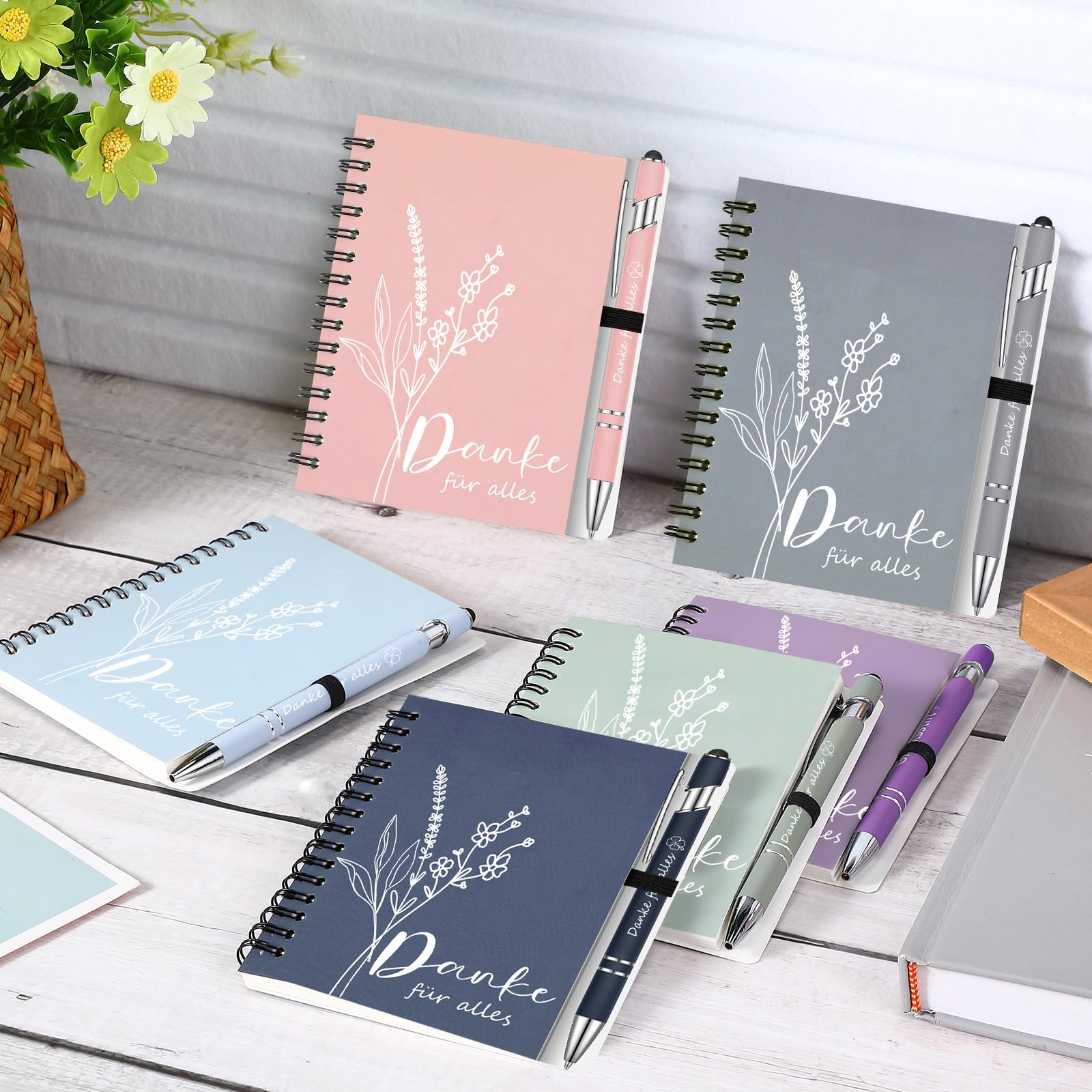 Sinmoe 6 Sets Dankeschön Geschenke für Kollegen 6 Spirale Notizblock, 6 Kugelschreiber mit Touchpen Abschiedsgeschenk für Kollegen Motivierendes Geschenkset für Weihnachten(Danke für Alles)