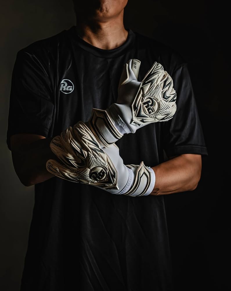 RG ゴールキーパーグローブ　8号 Amazon | 正規（アールジー）RG ゴールキーパー グローブ ハイ
