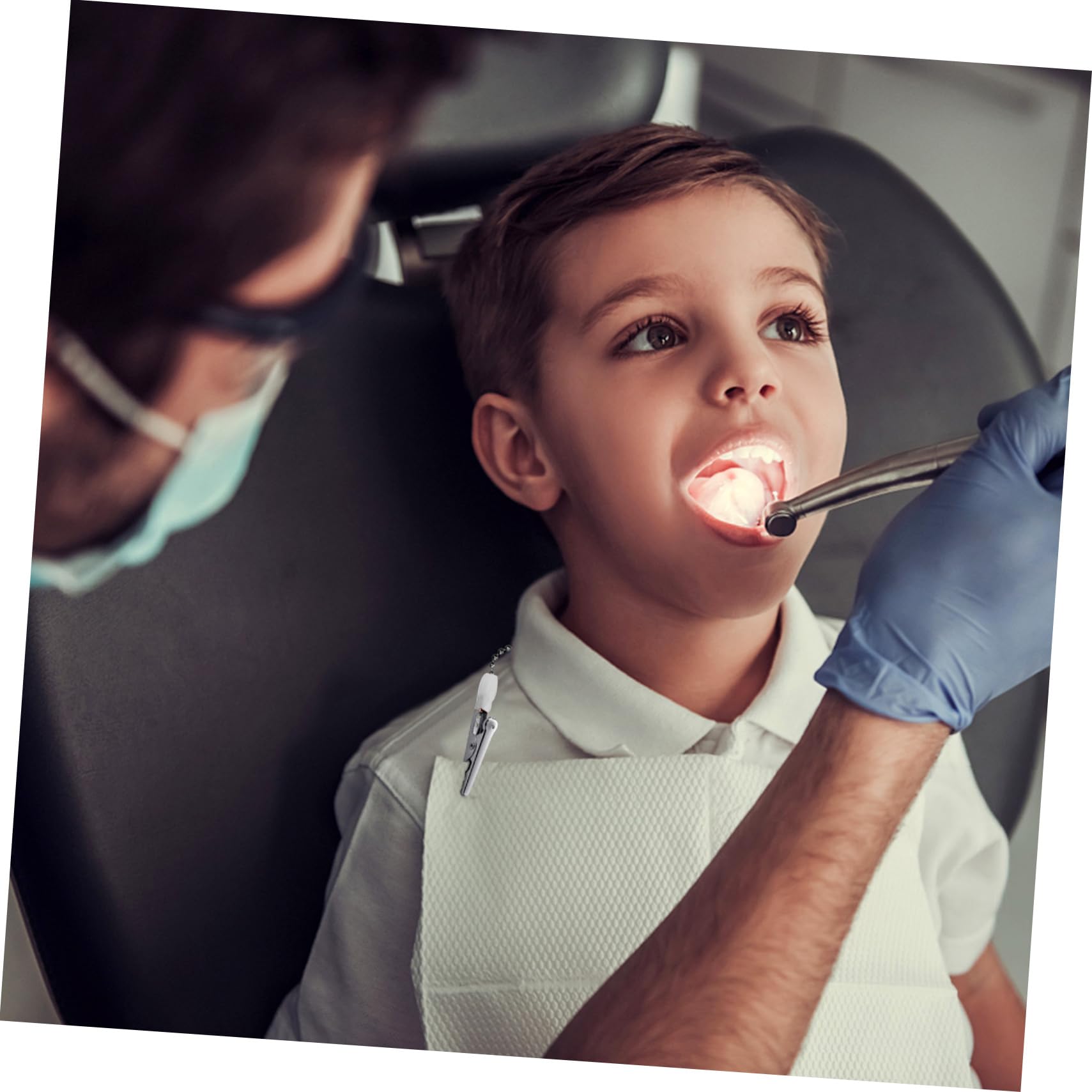 Ciieeo Stainless Steel Napkin Napkin Holder Lanyard for Elderly Baby Home Restaurant Random Color