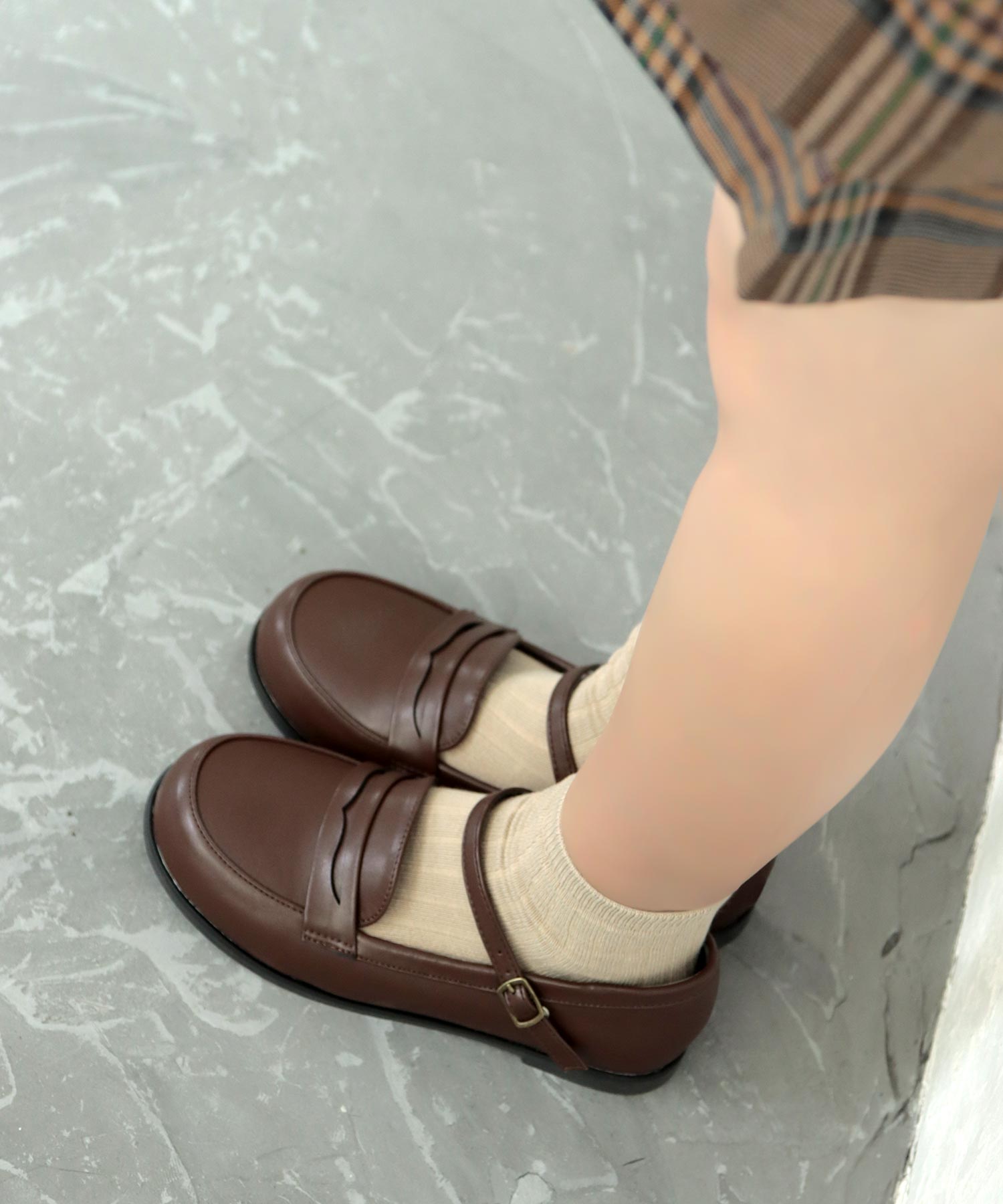 ブラックストラップ付きローファー 楽天市場】ストラップ付きローファー シューズ レディース