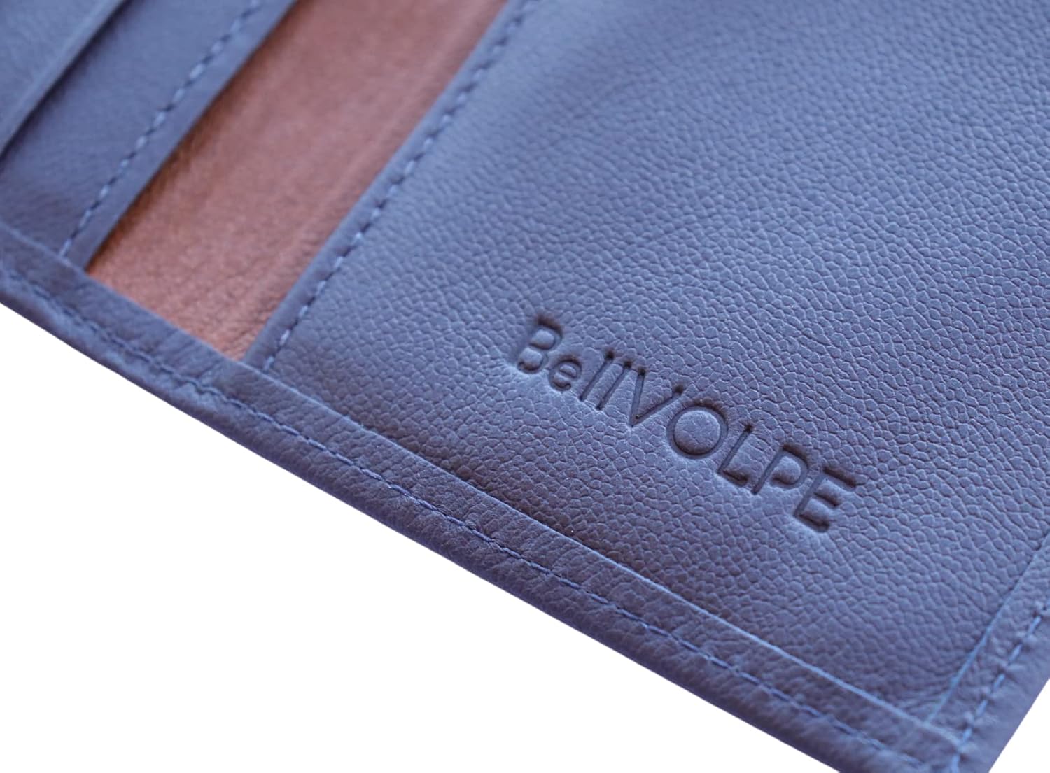 Carteira Masculina Slim Couro Legítimo em promoção! Veja a oferta e mais achadinhos de Carteiras & Cintos 8 Hoje é o melhor dia para comprar Carteira Masculina Slim Couro Legítimo com aquele preço maroto! Promoção! Aproveite a oferta! 8
