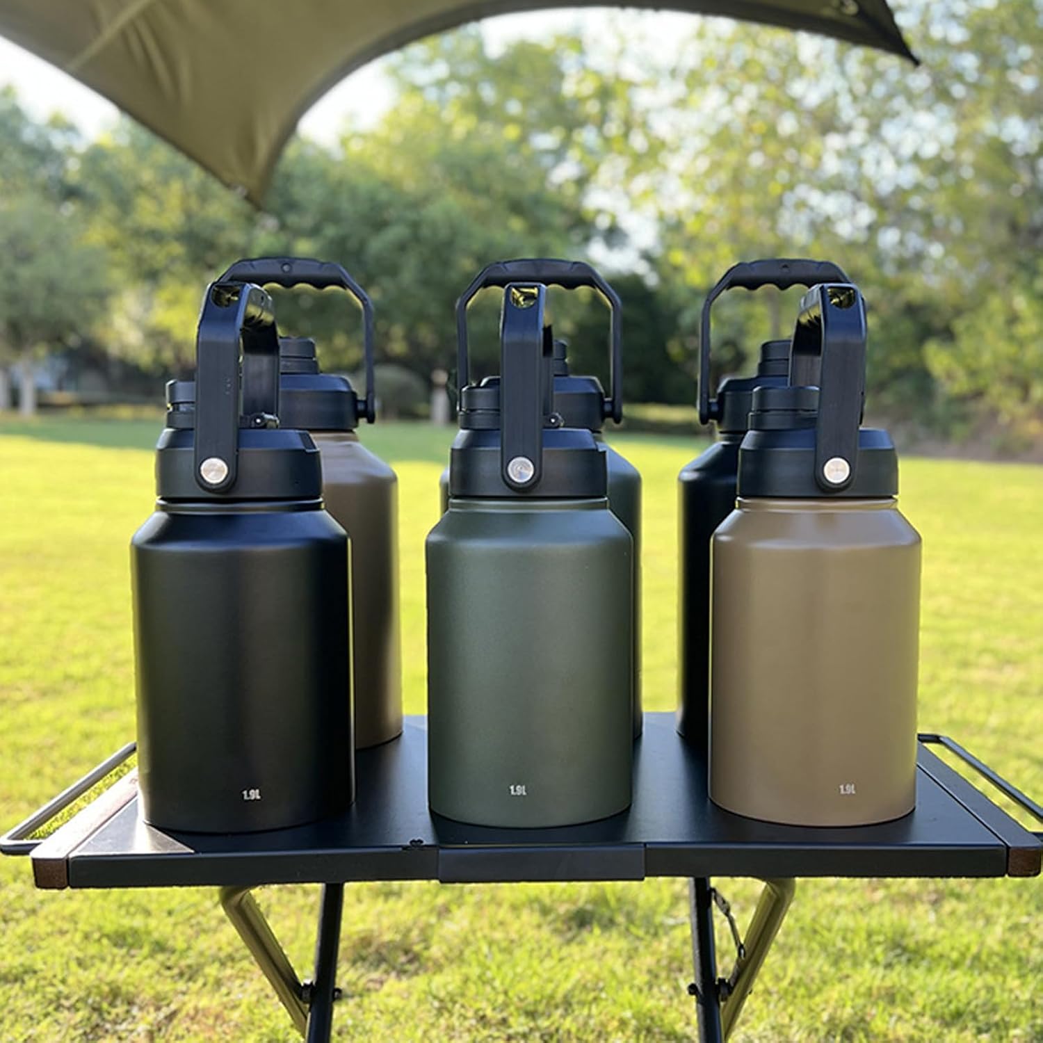 1.9L Insulated Water Bottle Large Capacity 304 Stainless Steel Double Layer Insulated Bottle, Portable Water Kettle Ice Bucket with Handle for Outdoor Camping (Black)