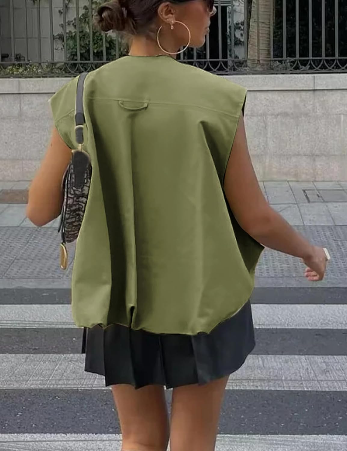 Yimoon Women’s Oversized Zip Up Cargo Vest Casual Ruched Hem Sleeveless Blazer Jackets Vest Top with Pockets - Image 6