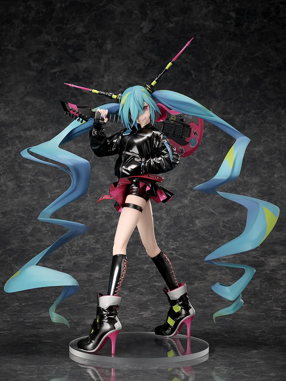 Amazon.co.jp: 初音ミク LAMロックシンガー Ver. 1/7スケール PVC&ABS 