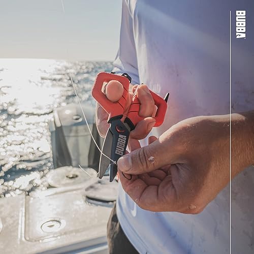 Miniatura 2 de BUBBA Herramienta de pesca con tijeras pequeñas con cuchillas micro dentadas y herramienta de crimpado de tiro dividido, abridor de botellas y