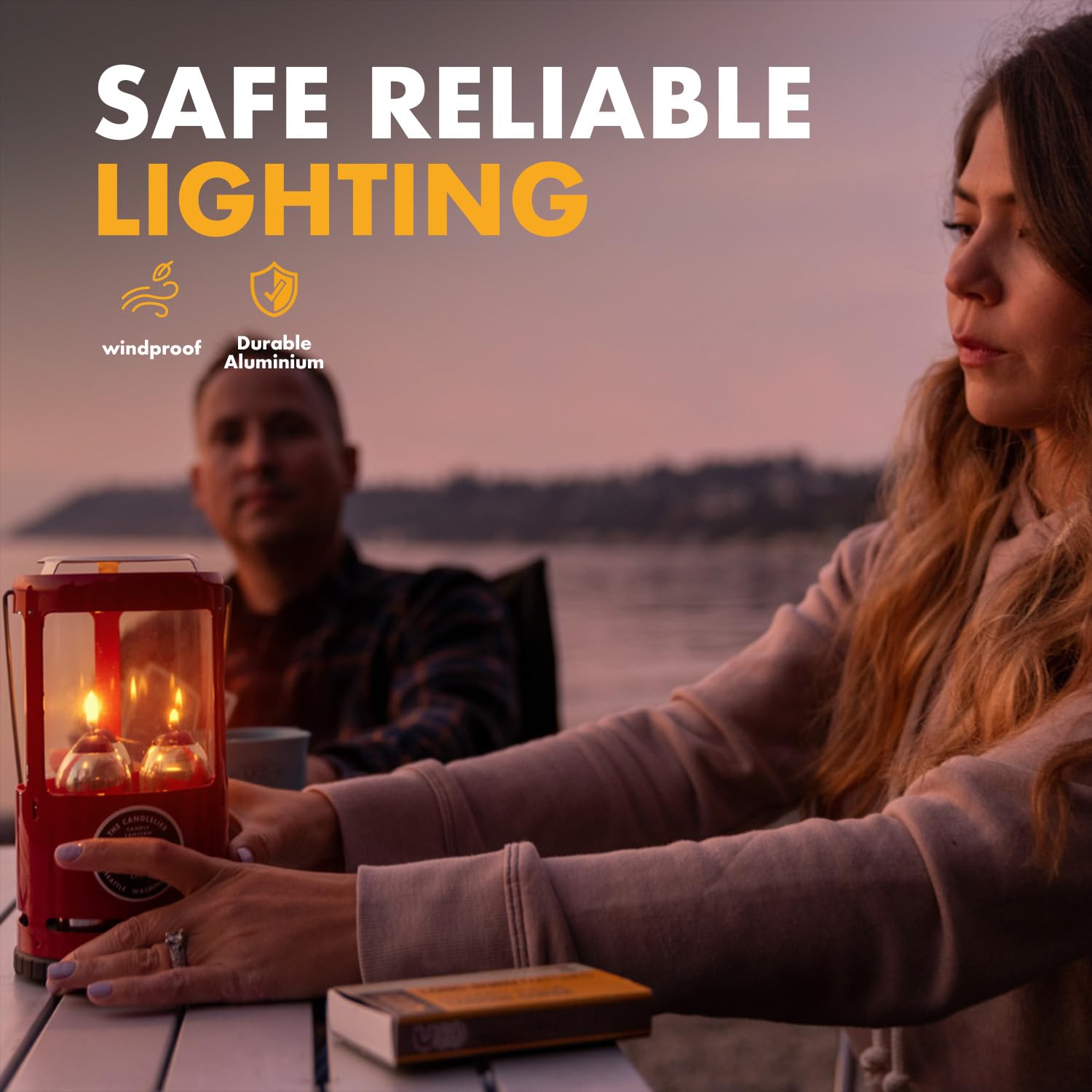 UCO Candlelier Lanterne à bougie pour vraies bougies, équipement d'extérieur parfait pour le camping ou pour les pannes de courant, comprend 3 bougies longue durée