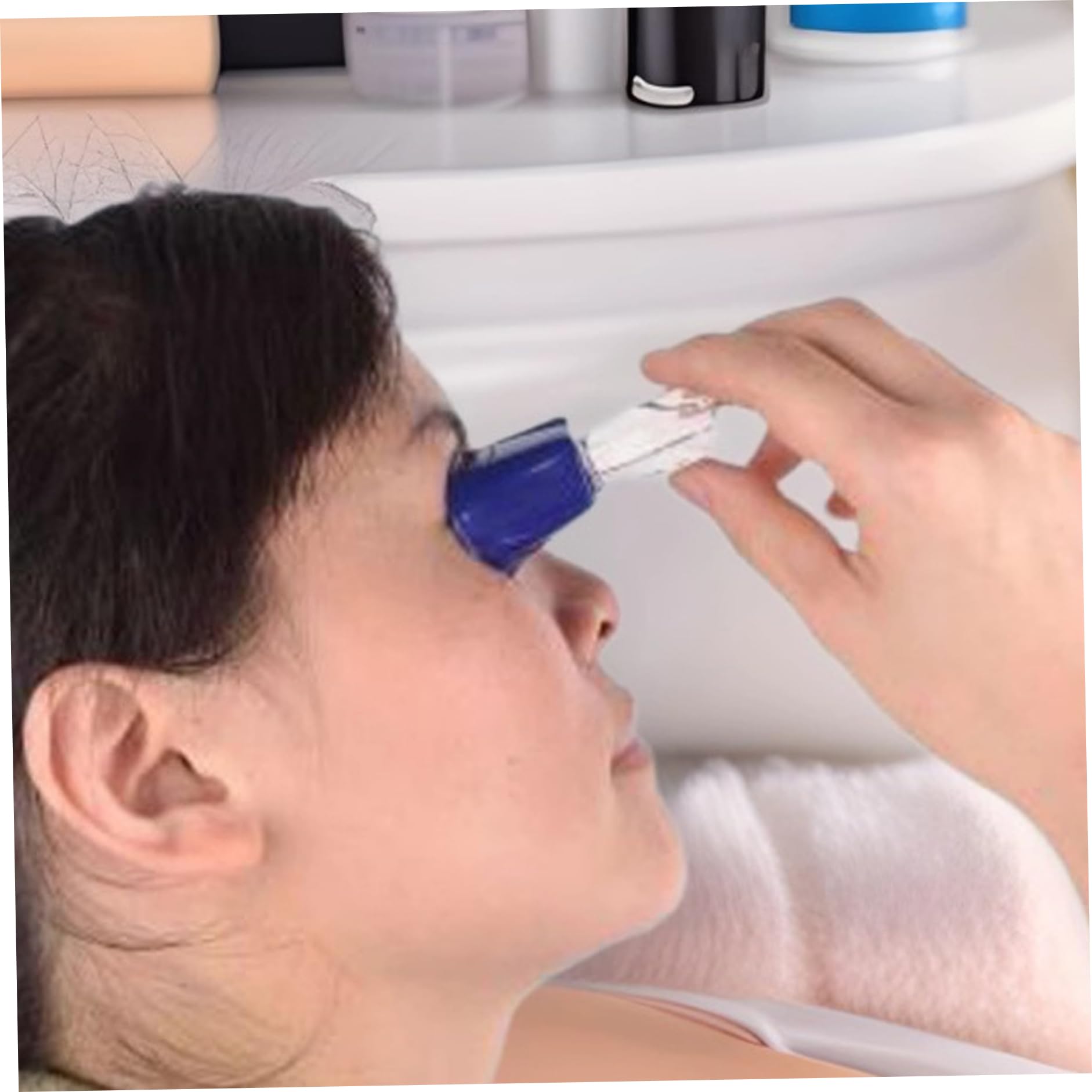 Dispositif d'aide à l'application de Gouttes oculaires Guide de Gouttes oculaires réutilisable en Plastique pour Personnes âgées Outil Compte- 2, 36 x 2, 36 x, 76 Pouces