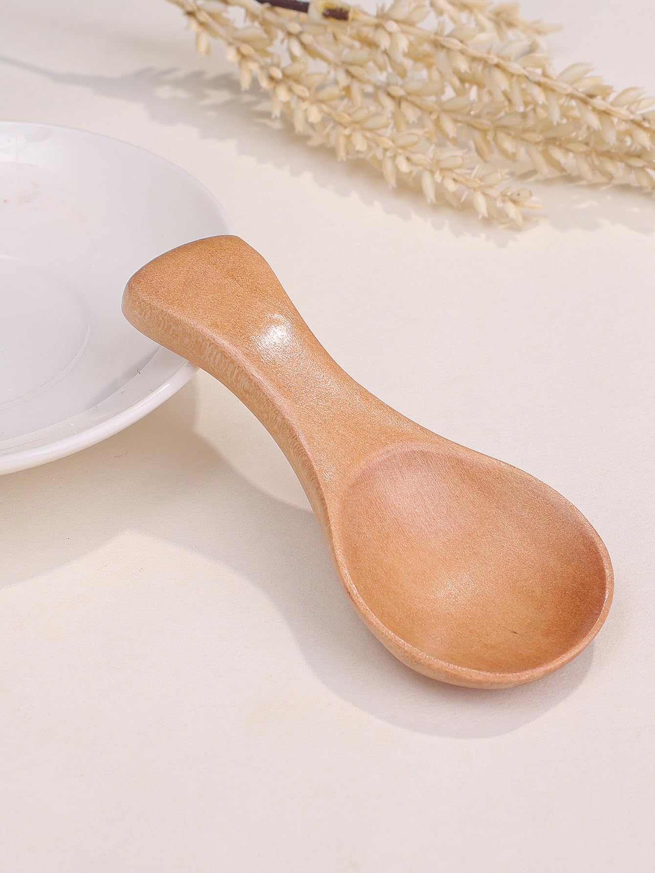 1pcs Mini Wooden Spoons Kitchen Spice Condiment Spoon Coffee Tea Sugar Teaspoons Short Handle Wood Scoops Home Tableware (Beige)