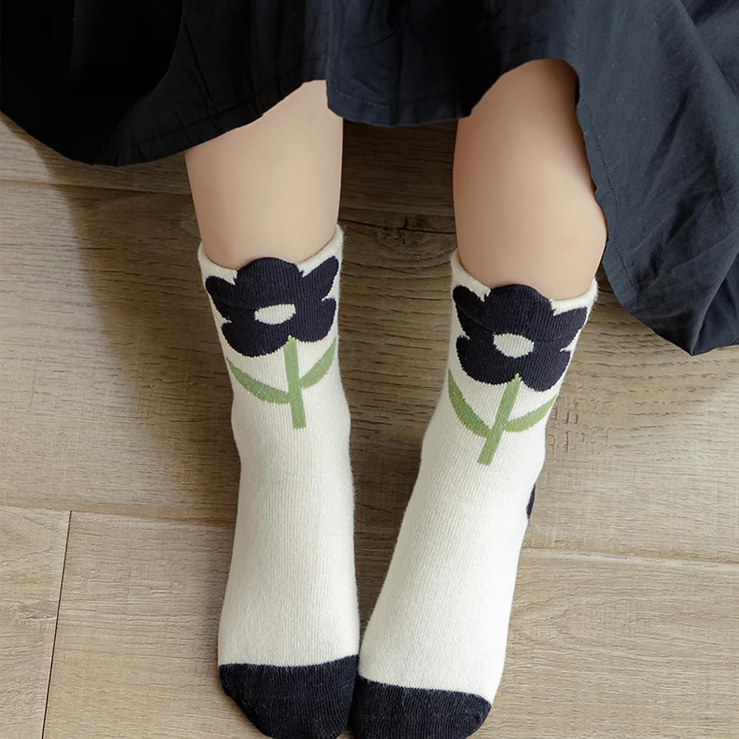 Girls Socks Cute Cartoon Mid Calf Crew Socks for Girl 2-12 Years