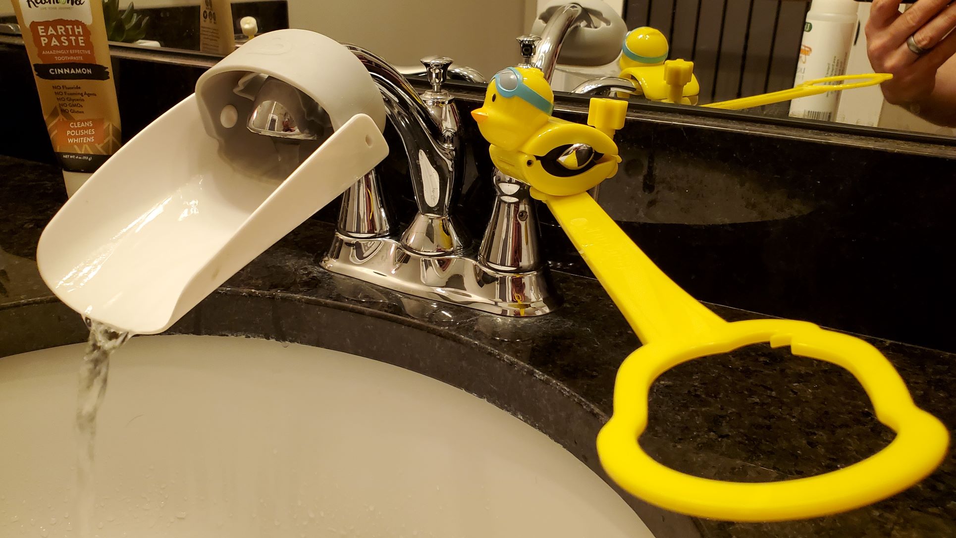 Watch Aqueduck Sink Faucet Extender Review and Install Guide on Amazon Live