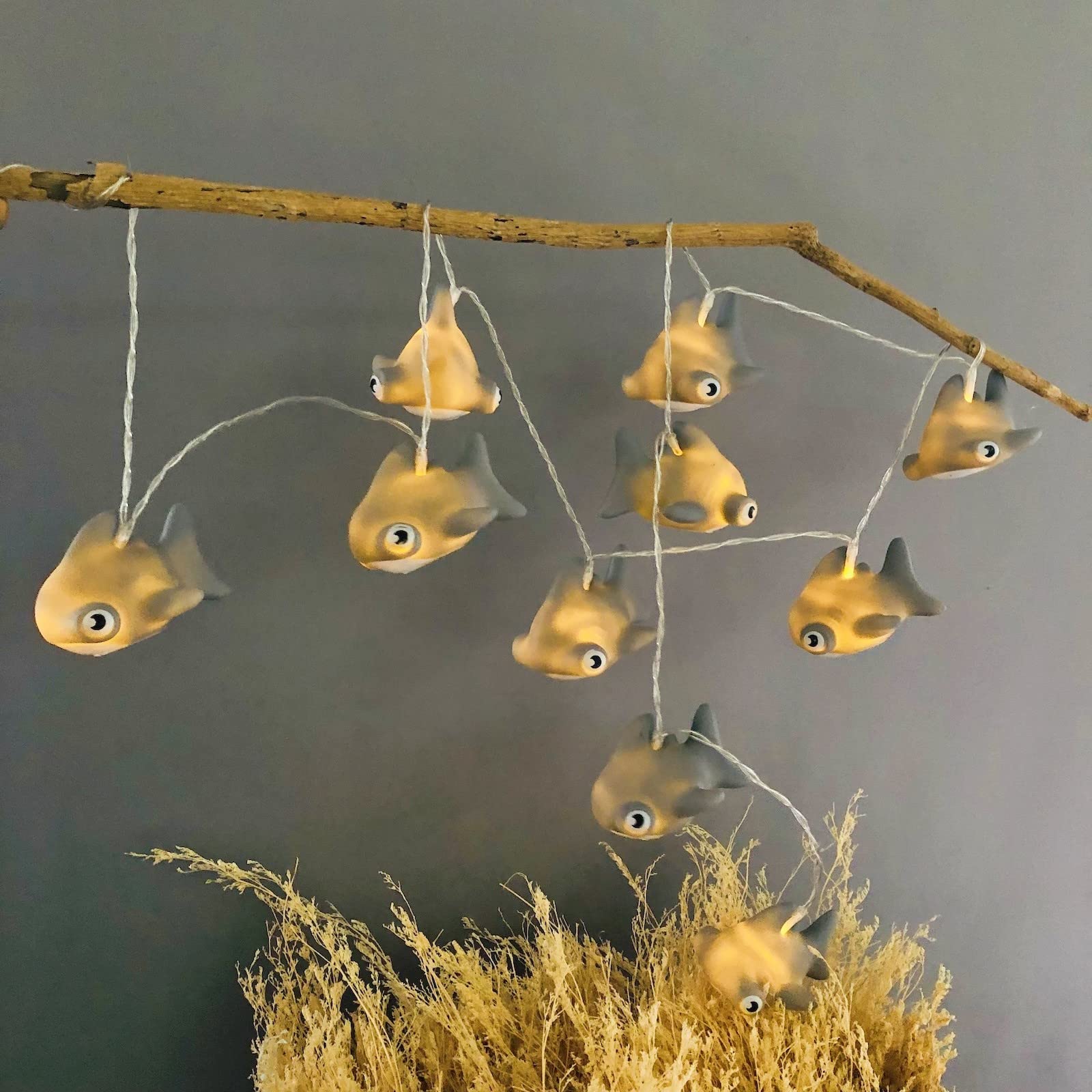 Riaxuebiy Cute Shark String Lights Battery Operated LED Fairy Lights for Bedroom Baby Room Child Room Birthday Party Decoration (1.65m/10led, Grey Shark)