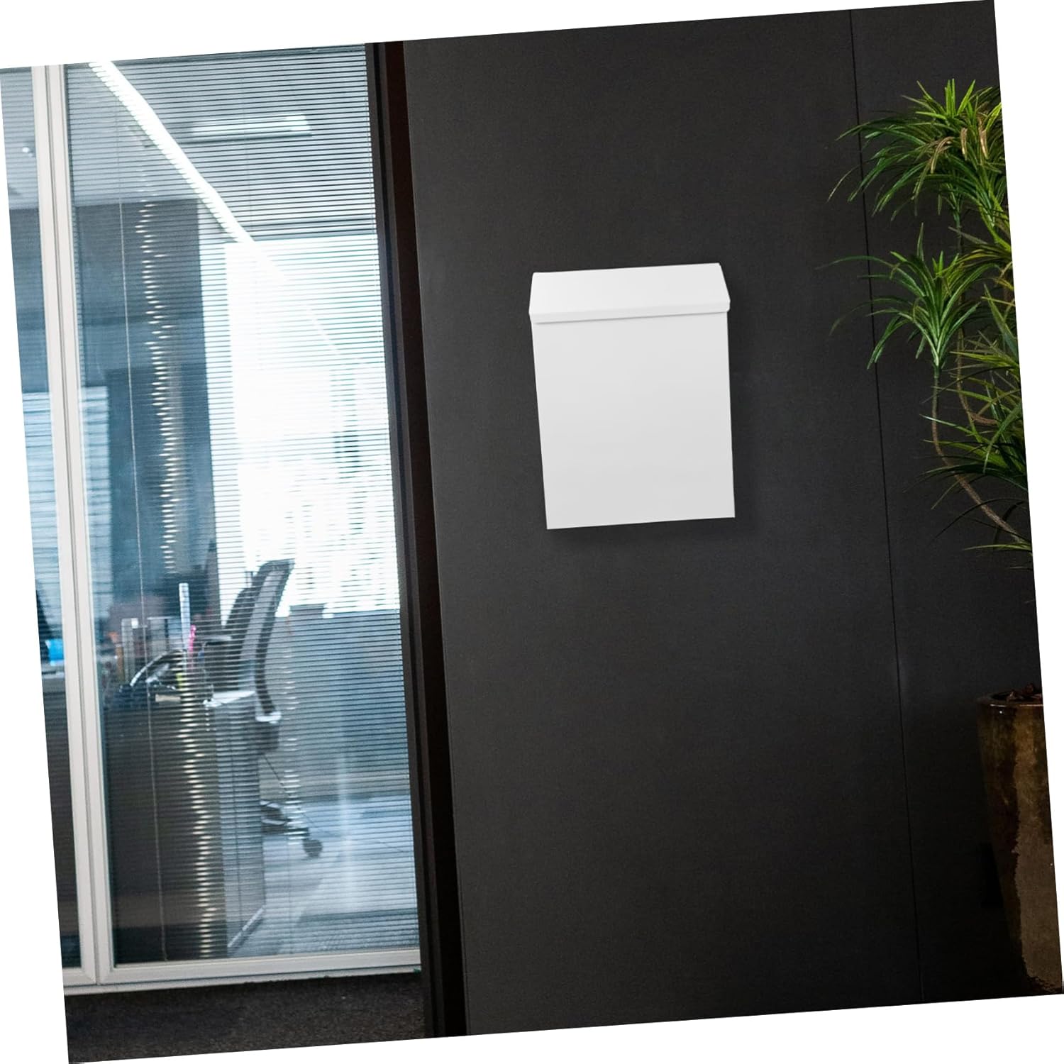 Outdoor Wall Mount Locking Post Box Retro Style Mailbox Iron Suggestion Box Home