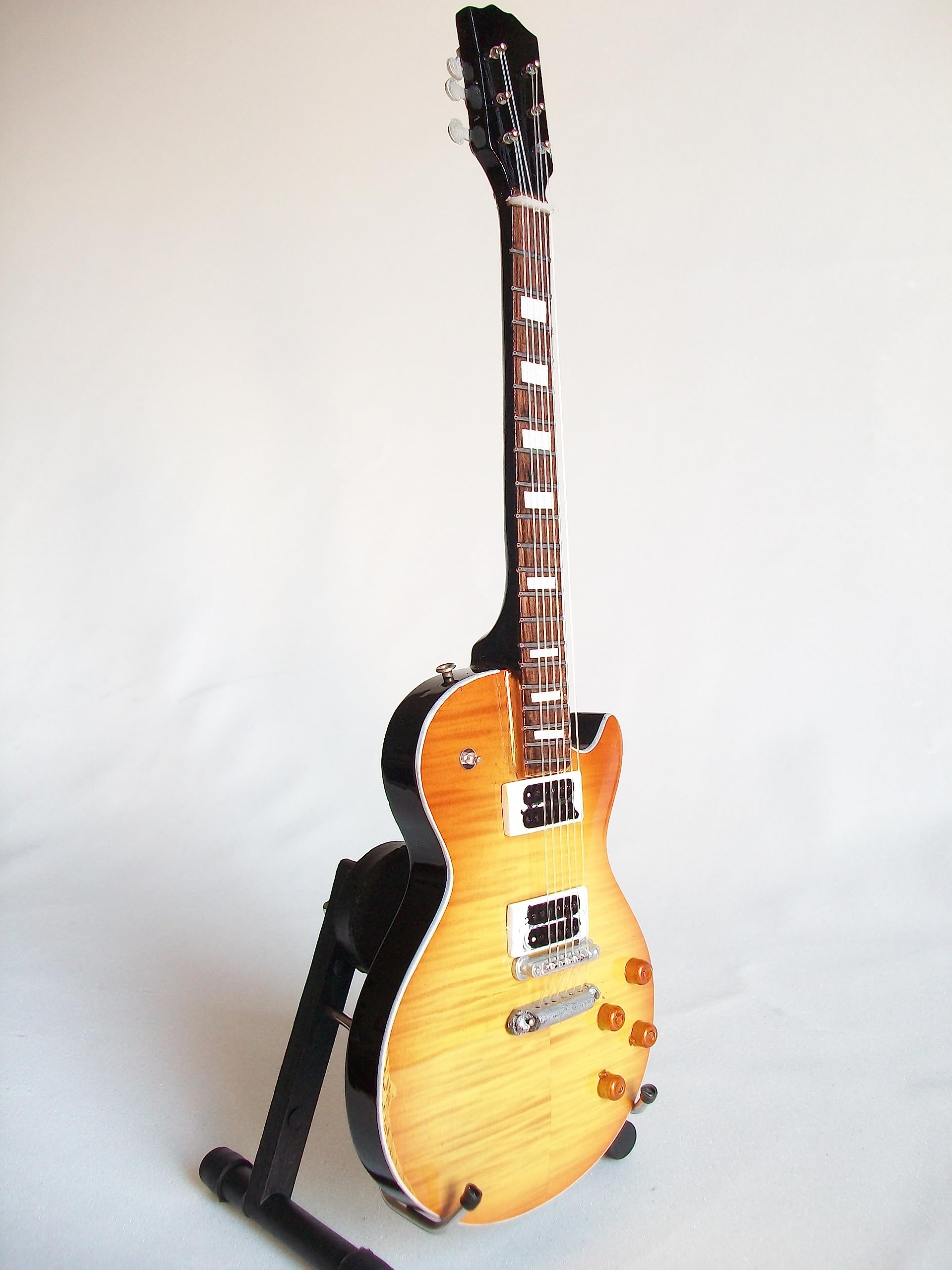 Guitare miniature style Les Paul "Appetite burst" de Slash