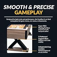 Vista 3 de Hathaway Excalibur, mesa de shuffleboard de 9 pies, ideal para salas de juegos familiares, diseñada con un acabado de madera flotante rústica