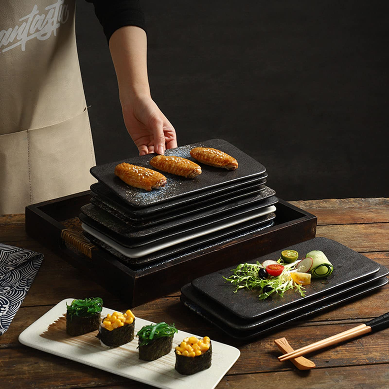 Lot De 4 Assiettes En Céramique, La Glaçure Est Lisse Et Facile À Nettoyer, Convient Pour Les Sushis, Sashimis Et Balaous,Noir,4pcs