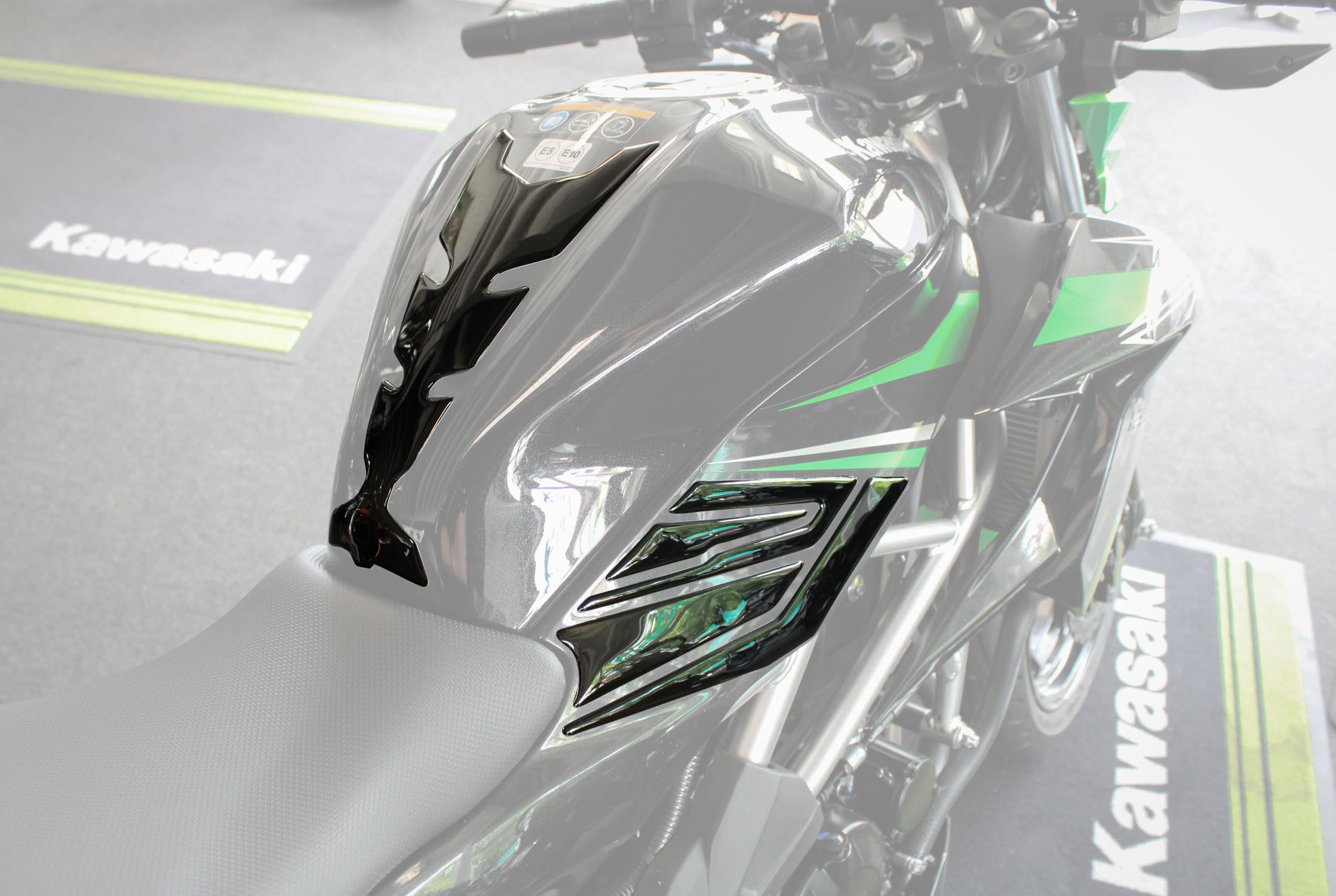 Tankpad Seiten-Tankpad Transparent Aufkleber kompatibel für Kawasaki Z125 X850053