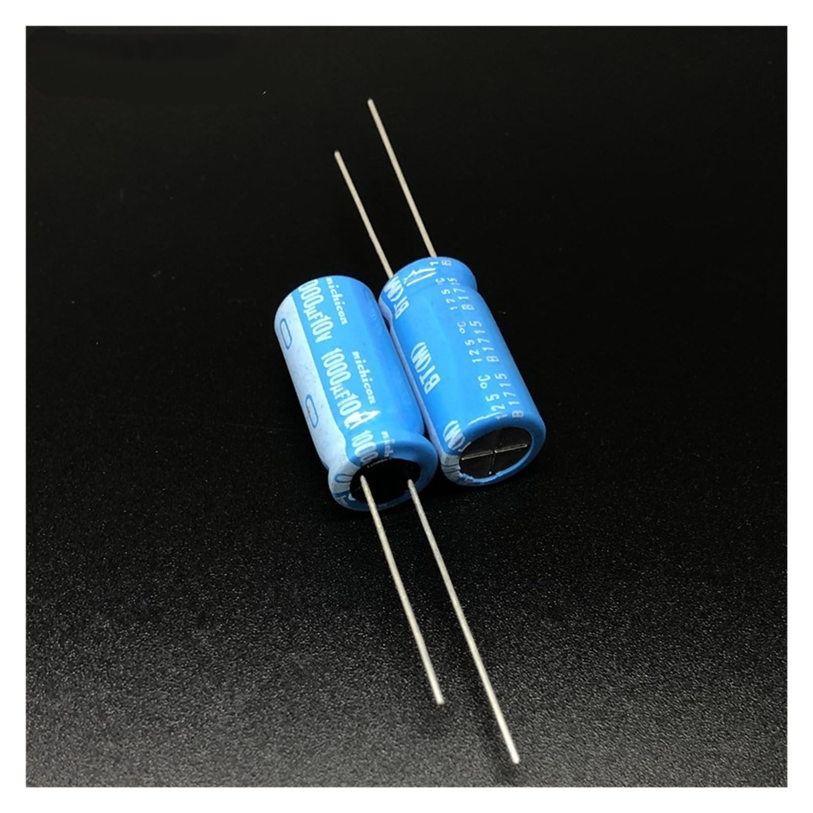Condensateur 1000uF 10V pour réparer une alimentation électrique défectueuse 10x20mm