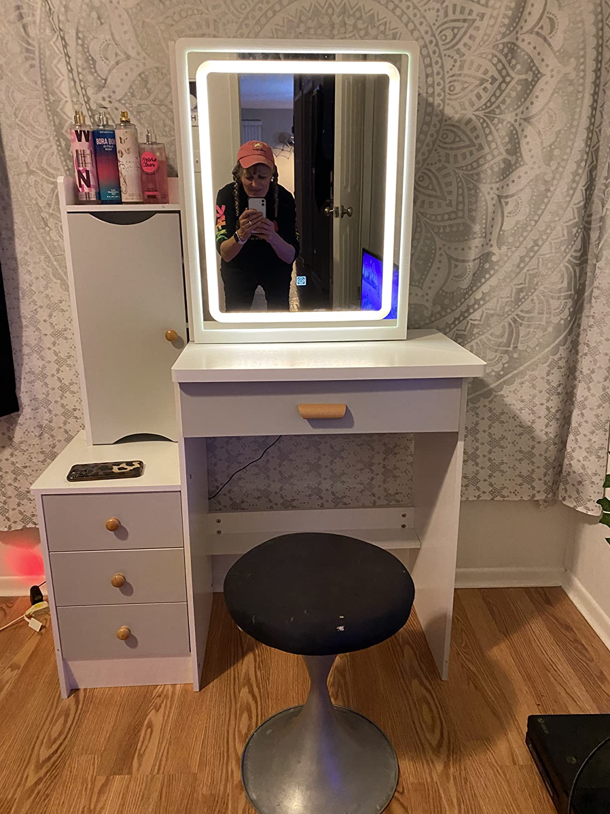 33/mo Finance FAMAPY Makeup Vanity with Lights and Drawers, Vanity