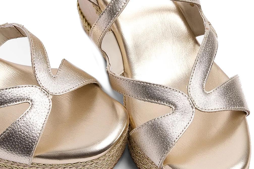 Sandalias con cuña alta de esparto Popa Okinawa en oro - Mujer